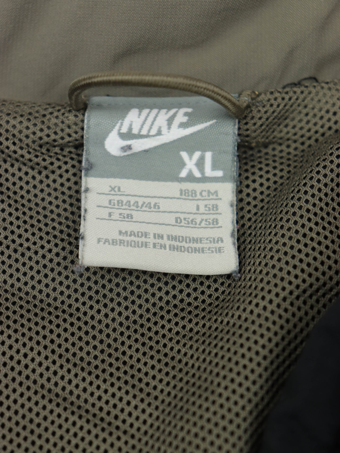 VINTAGE NIKE JACKET 00S