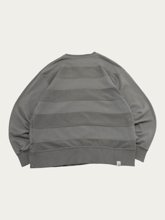 REEBOK VINTAGE 00S SWEATSHIRT