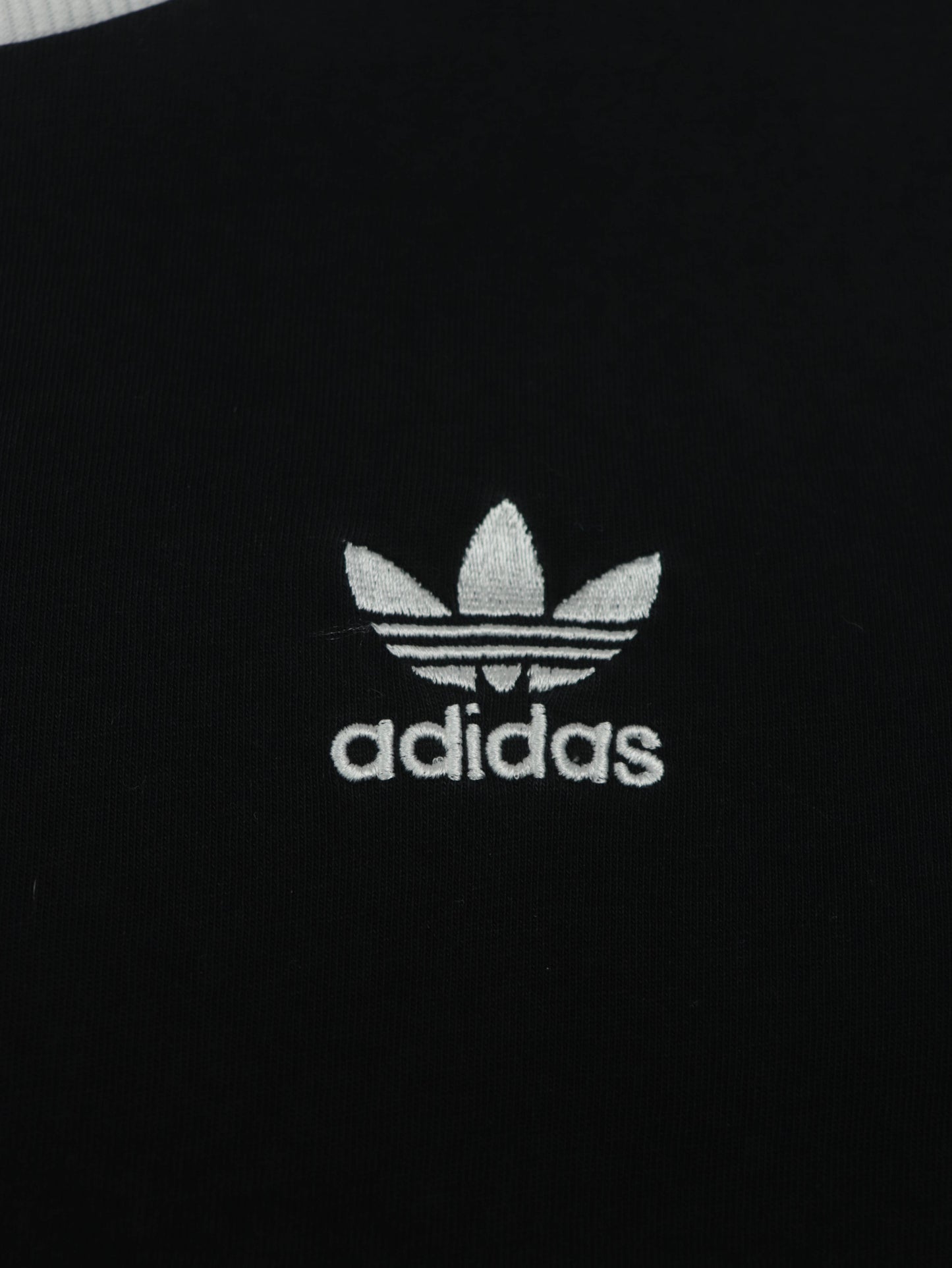 CAMISETA ADIDAS VINTAGE 00S