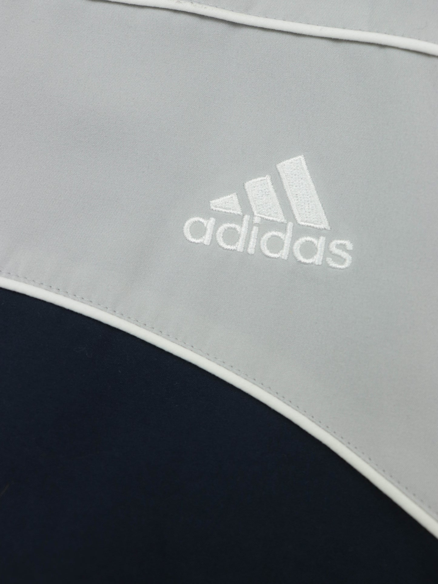 CHAQUETA ADIDAS VINTAGE 00S