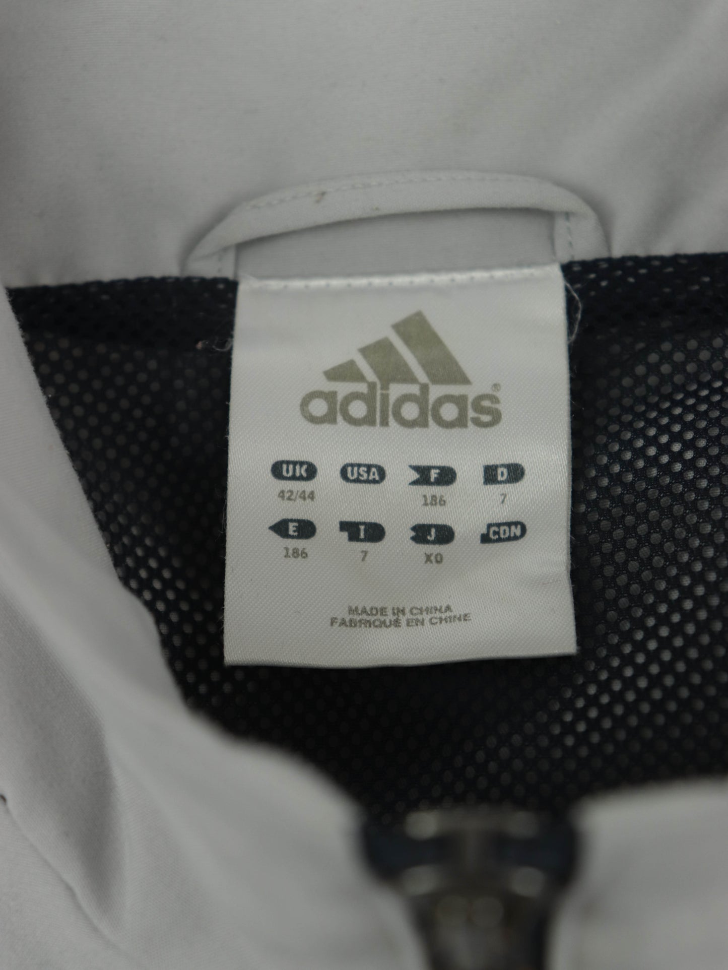 CHAQUETA ADIDAS VINTAGE 00S