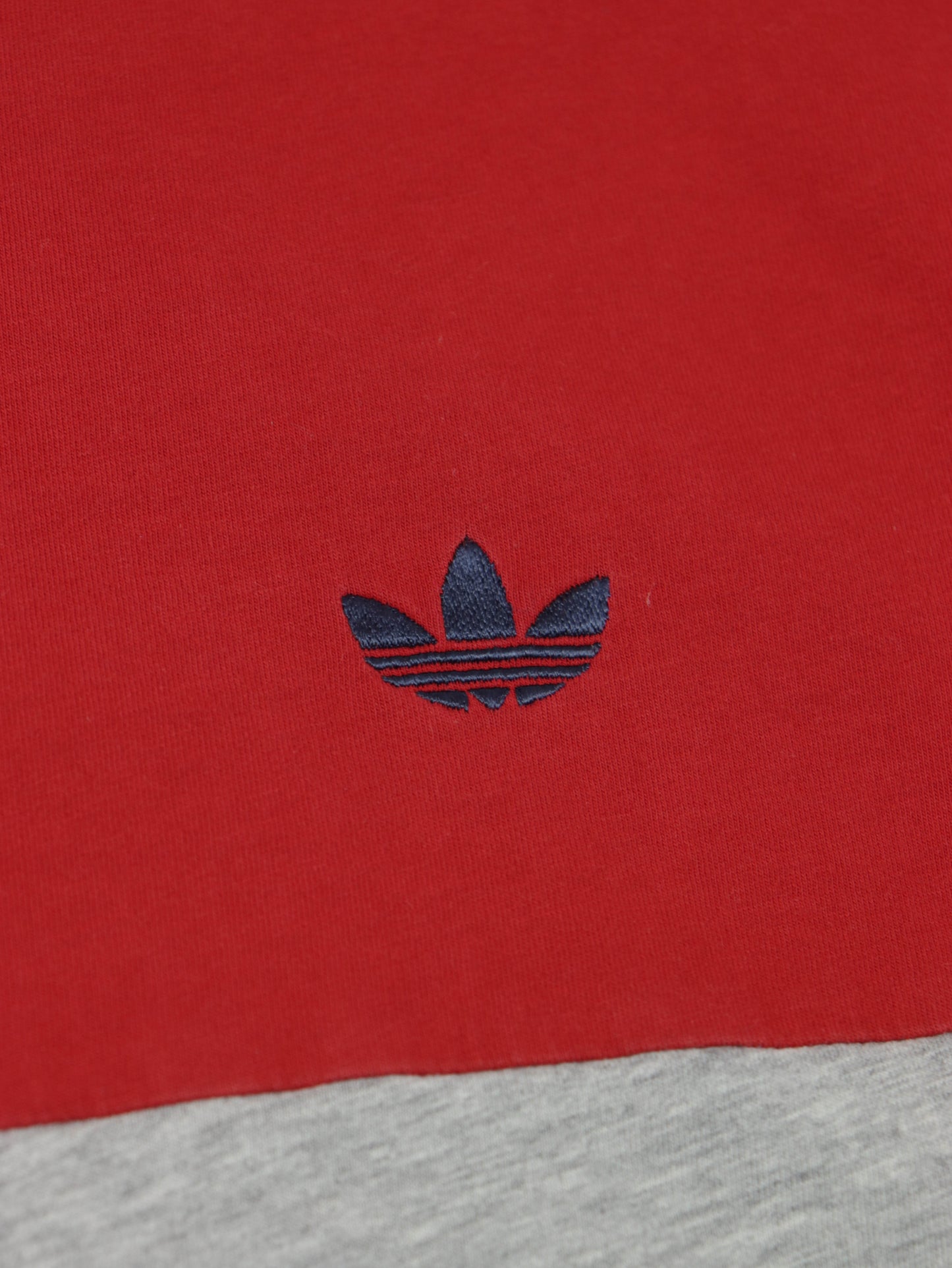 CAMISETA ADIDAS VINTAGE 00S