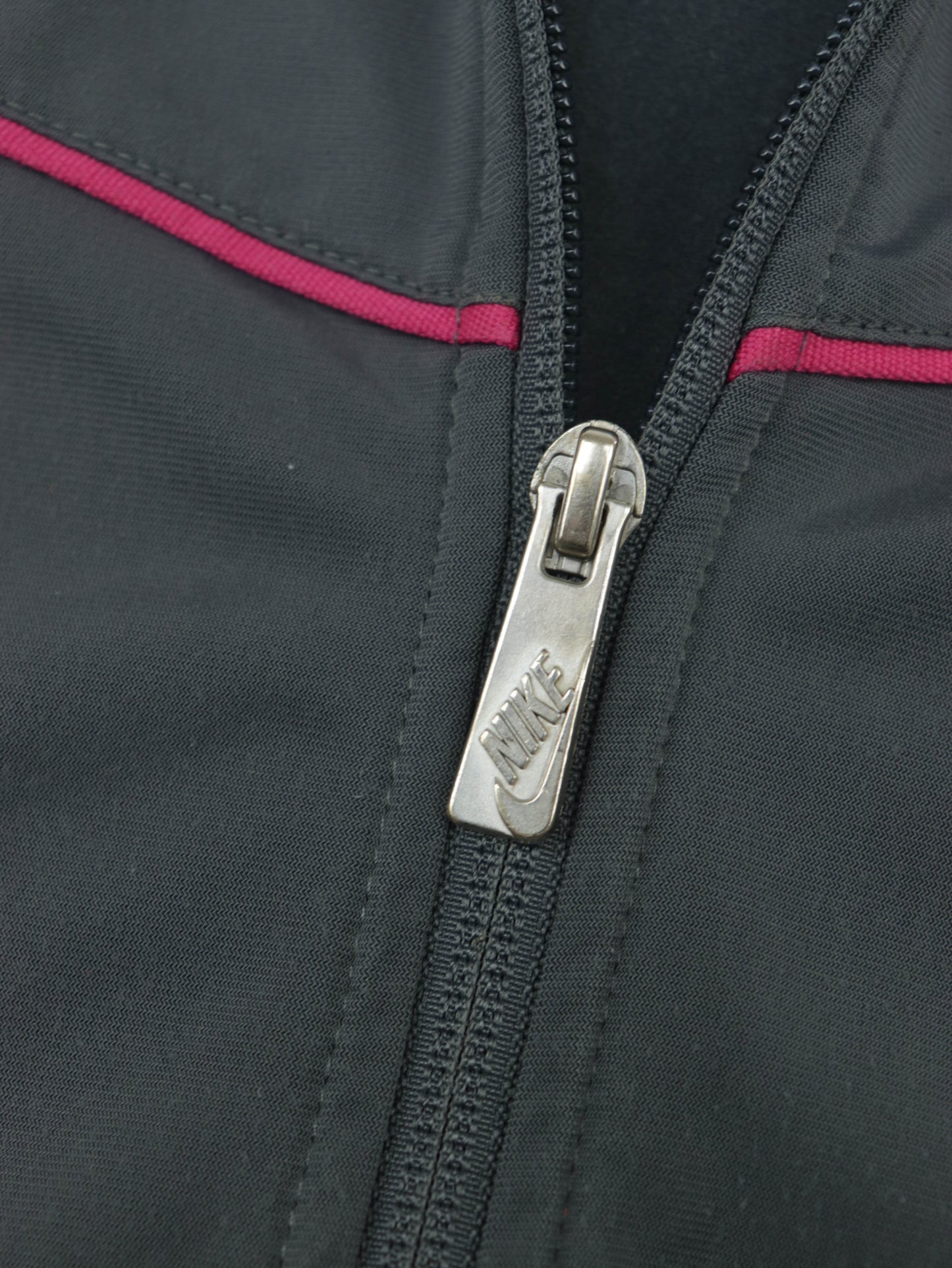 CHAQUETA NIKE VINTAGE 00S