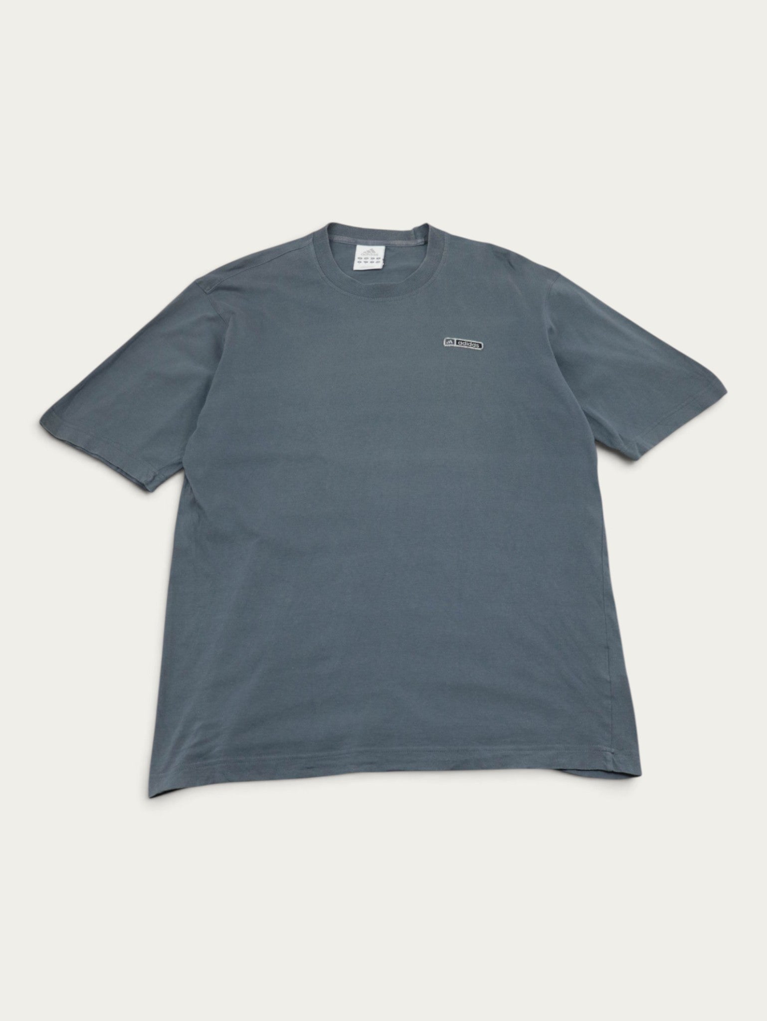 CAMISETA ADIDAS VINTAGE 00S