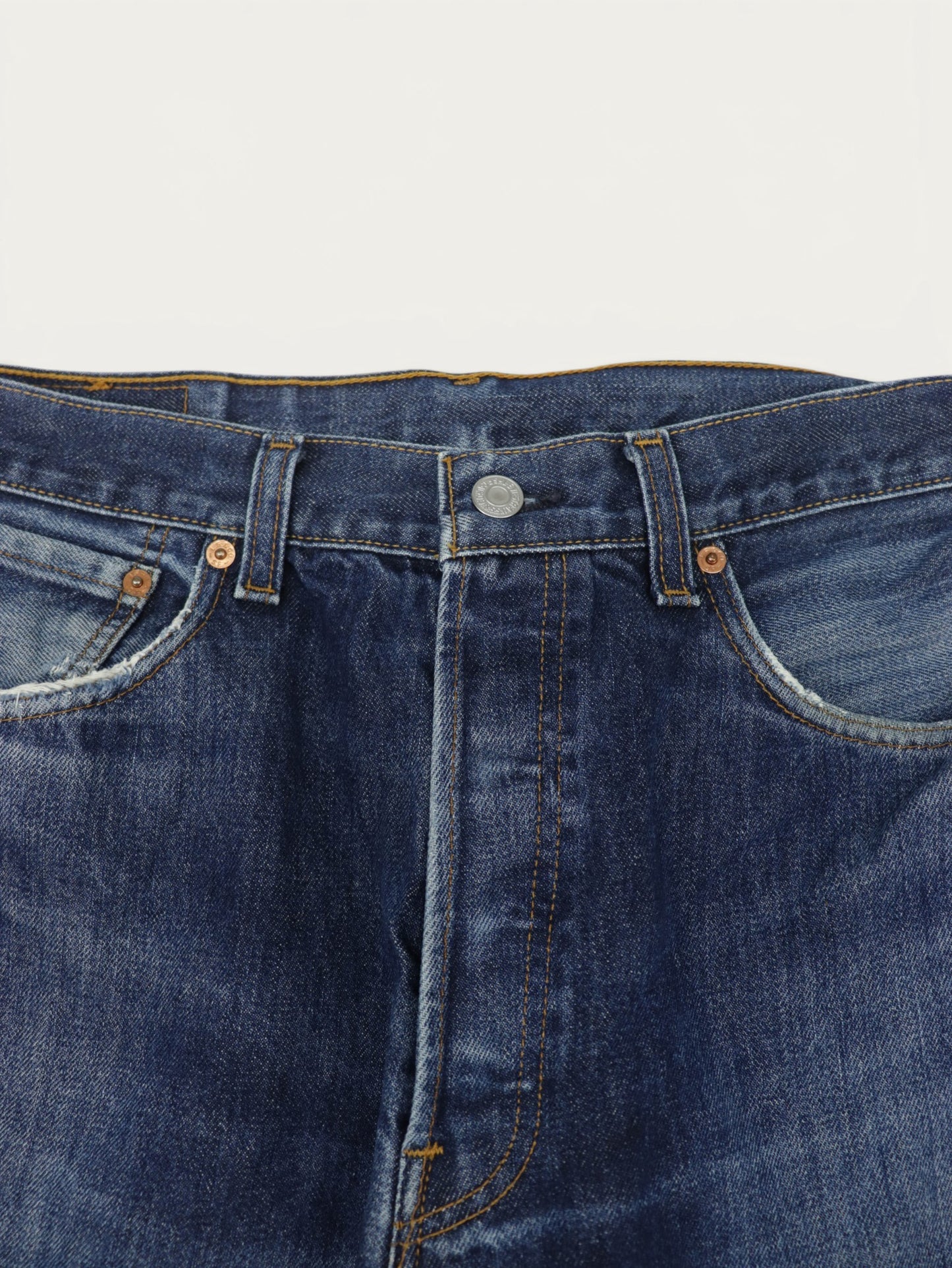 SHORT LEVI'S VINTAGE 00S