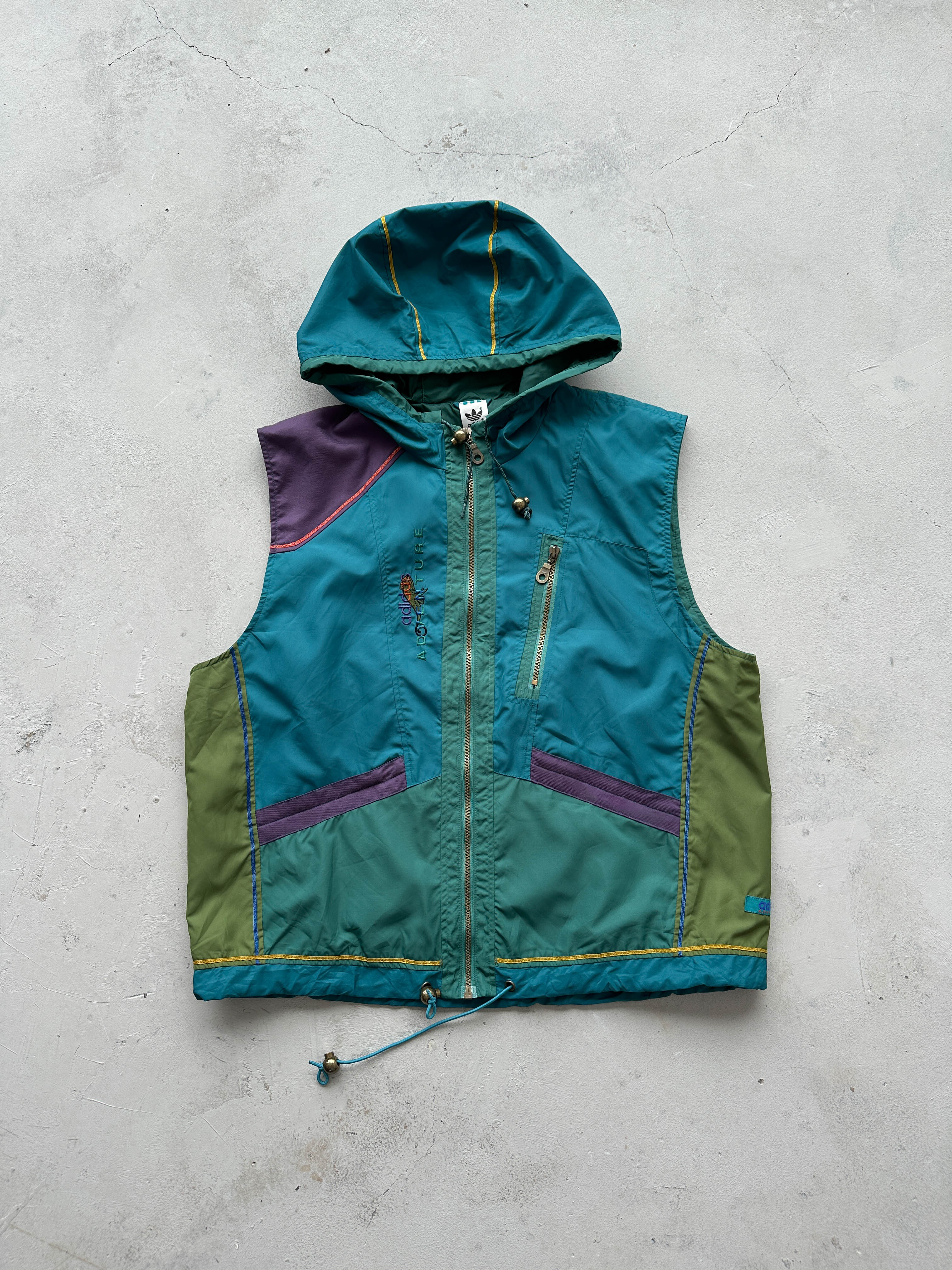 Chaleco Adidas Adventure vintage 90s