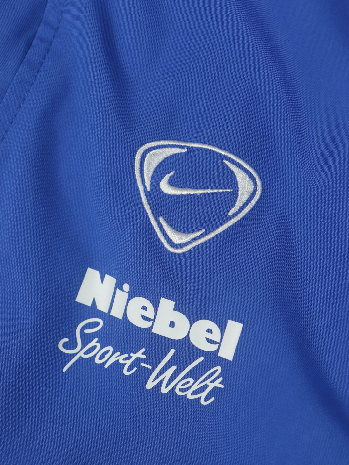 CHAQUETA NIKE VINTAGE 00S