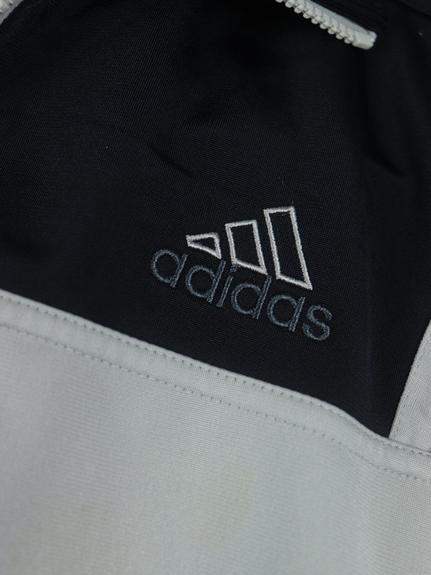 CHAQUETA ADIDAS VINTAGE 00S