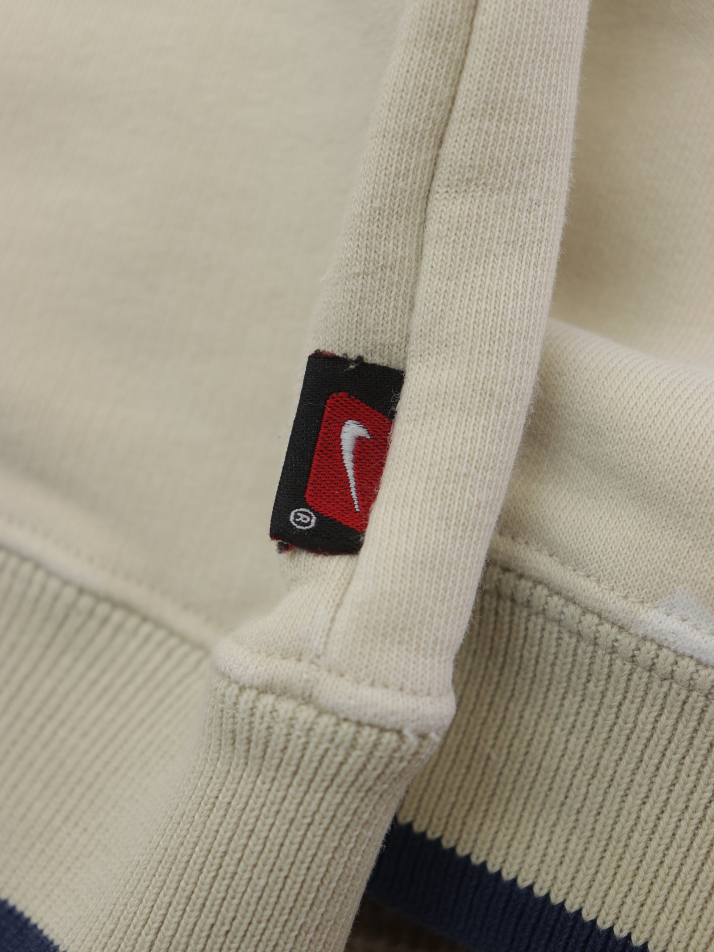 SUDADERA NIKE VINTAGE 00S