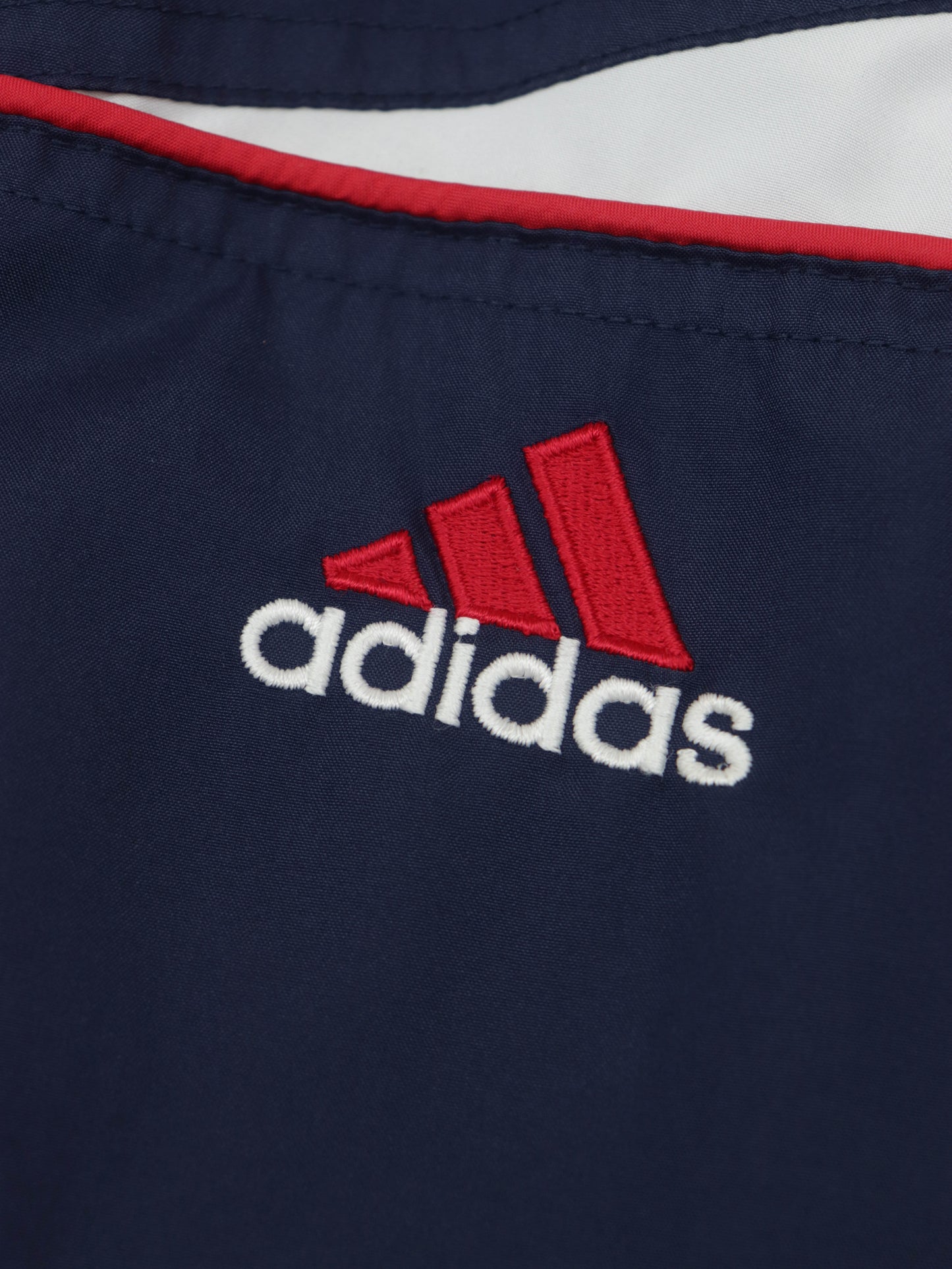 CHAQUETA ADIDAS VINTAGE 00S
