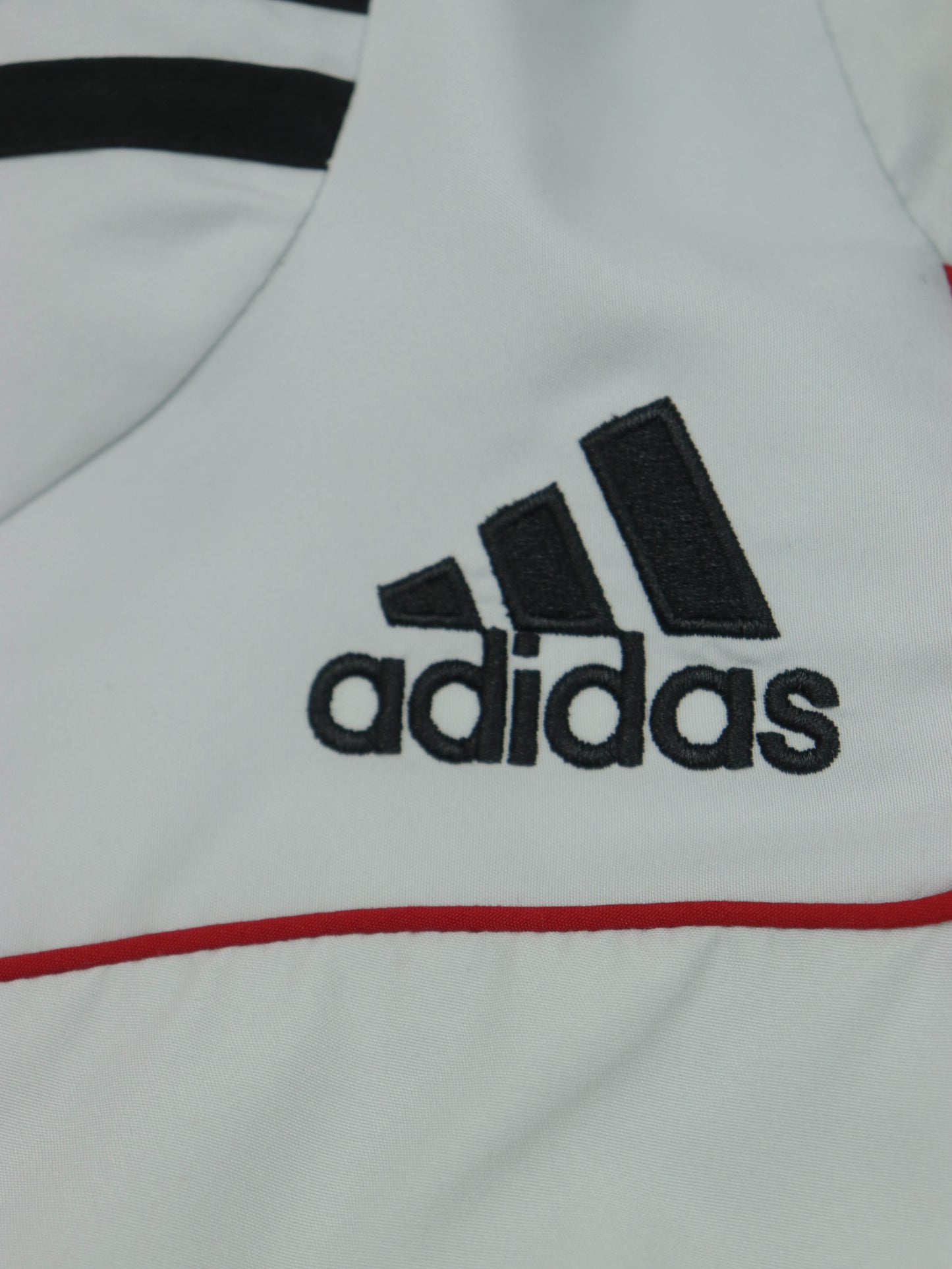 CHAQUETA ADIDAS VINTAGE 00S