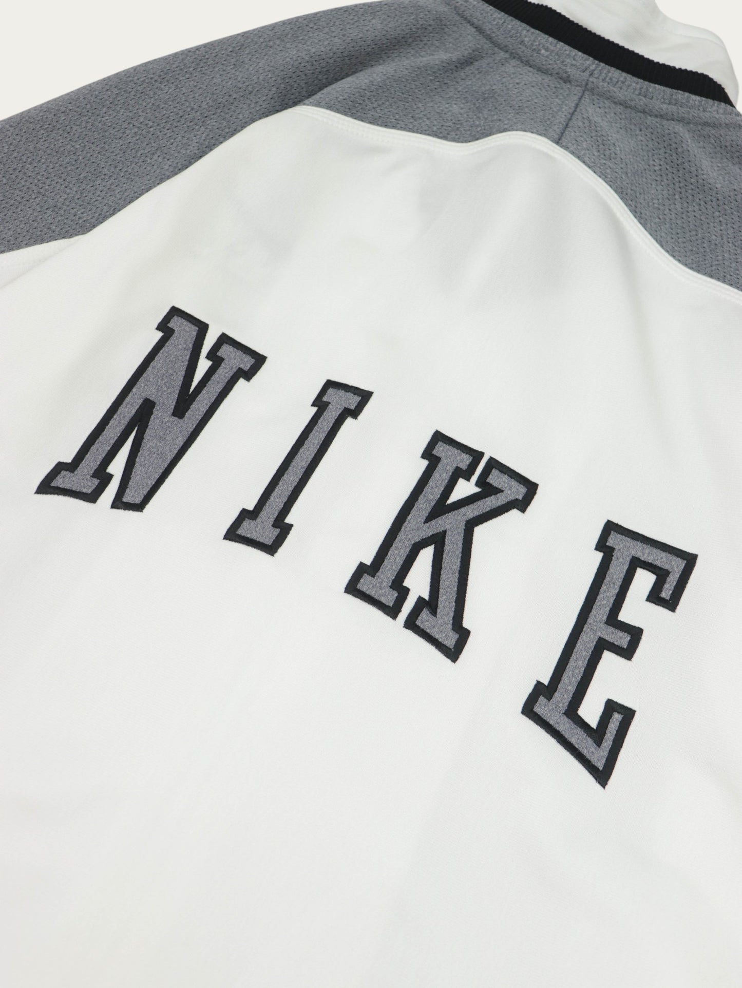 CHAQUETA NIKE VINTAGE 90S