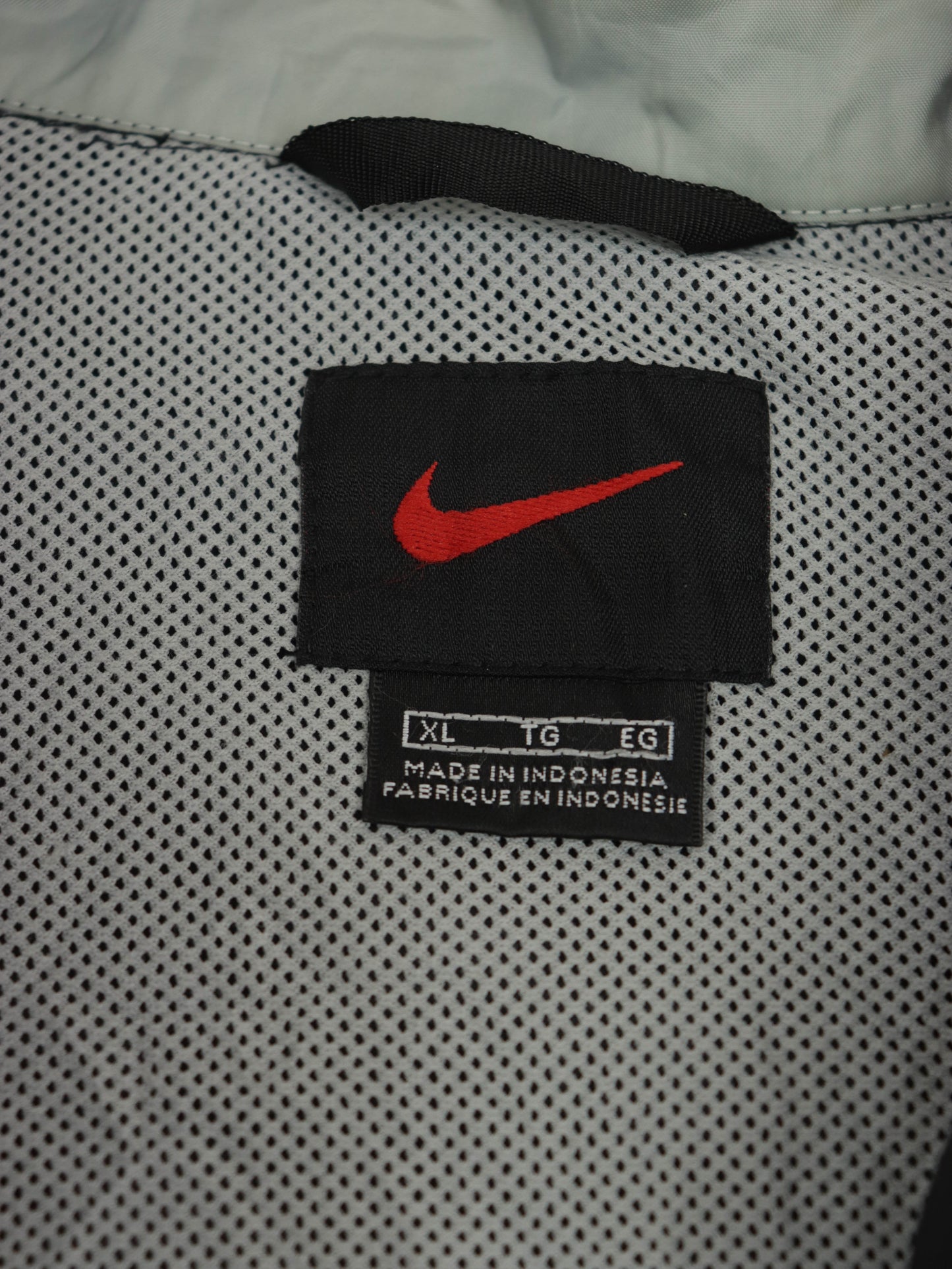 VINTAGE 90S NIKE JACKET