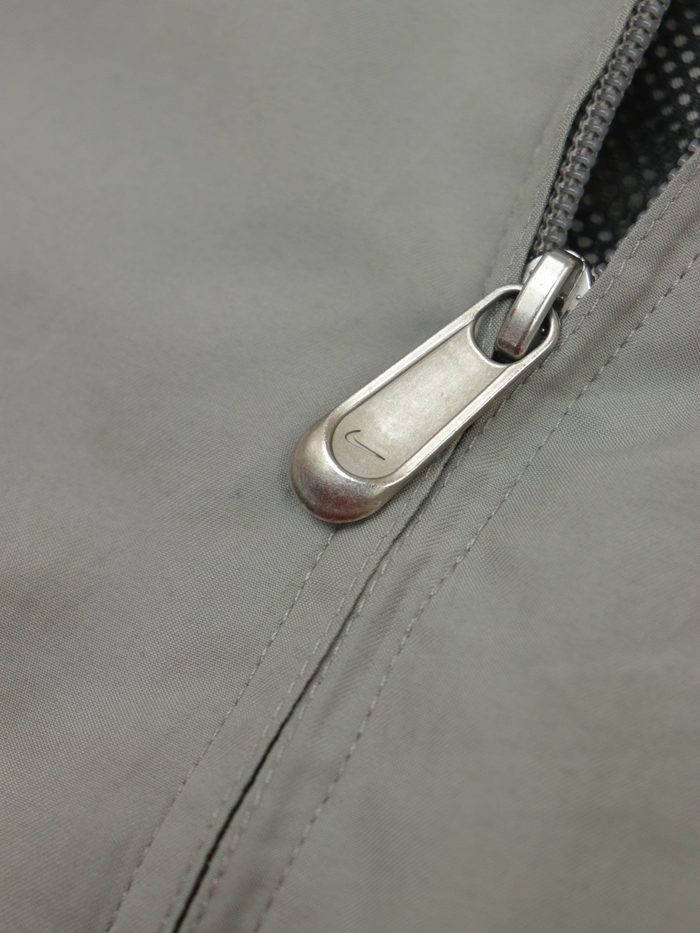 VINTAGE NIKE JACKET 00S