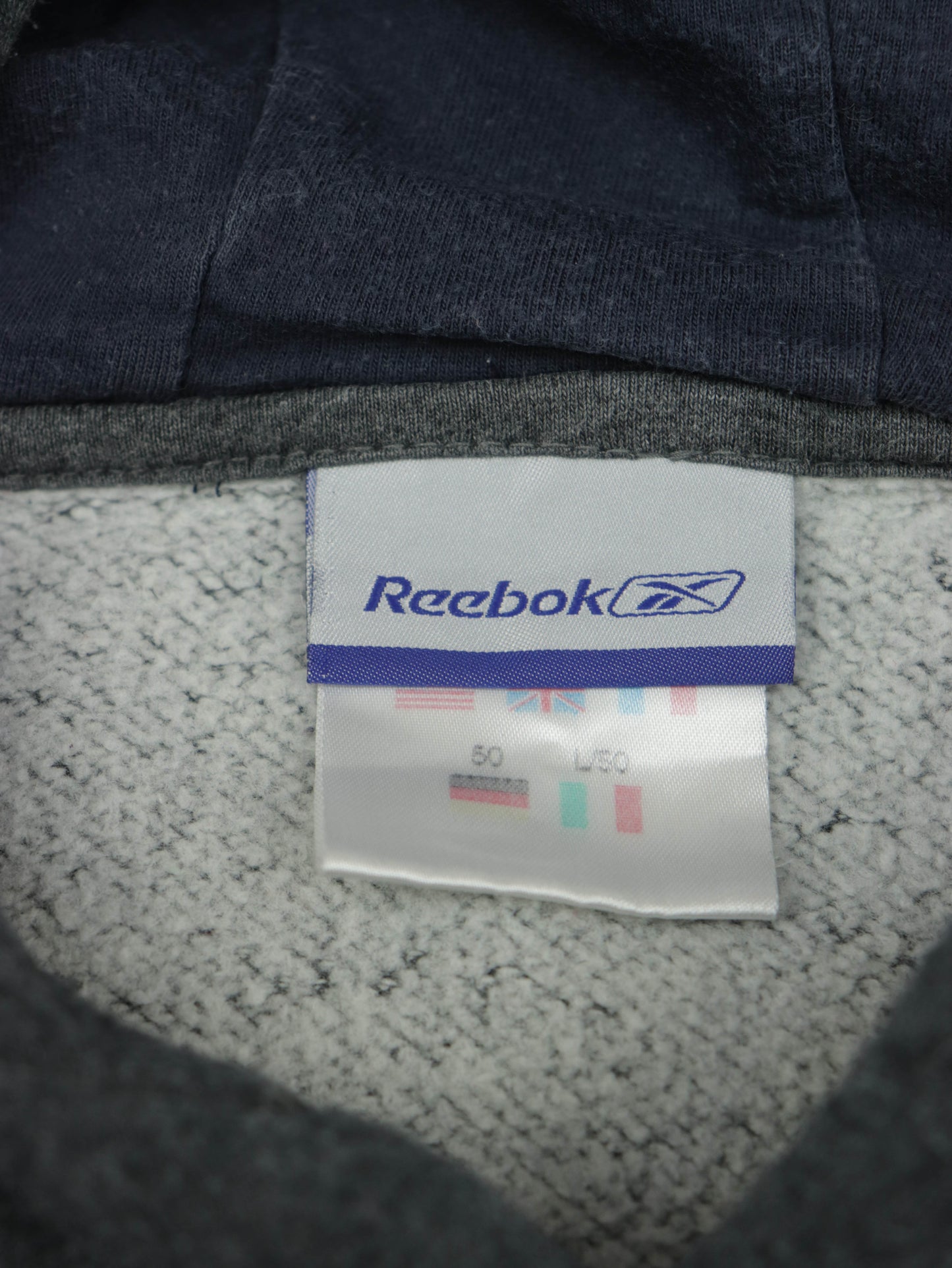 REEBOK VINTAGE 00S SWEATSHIRT