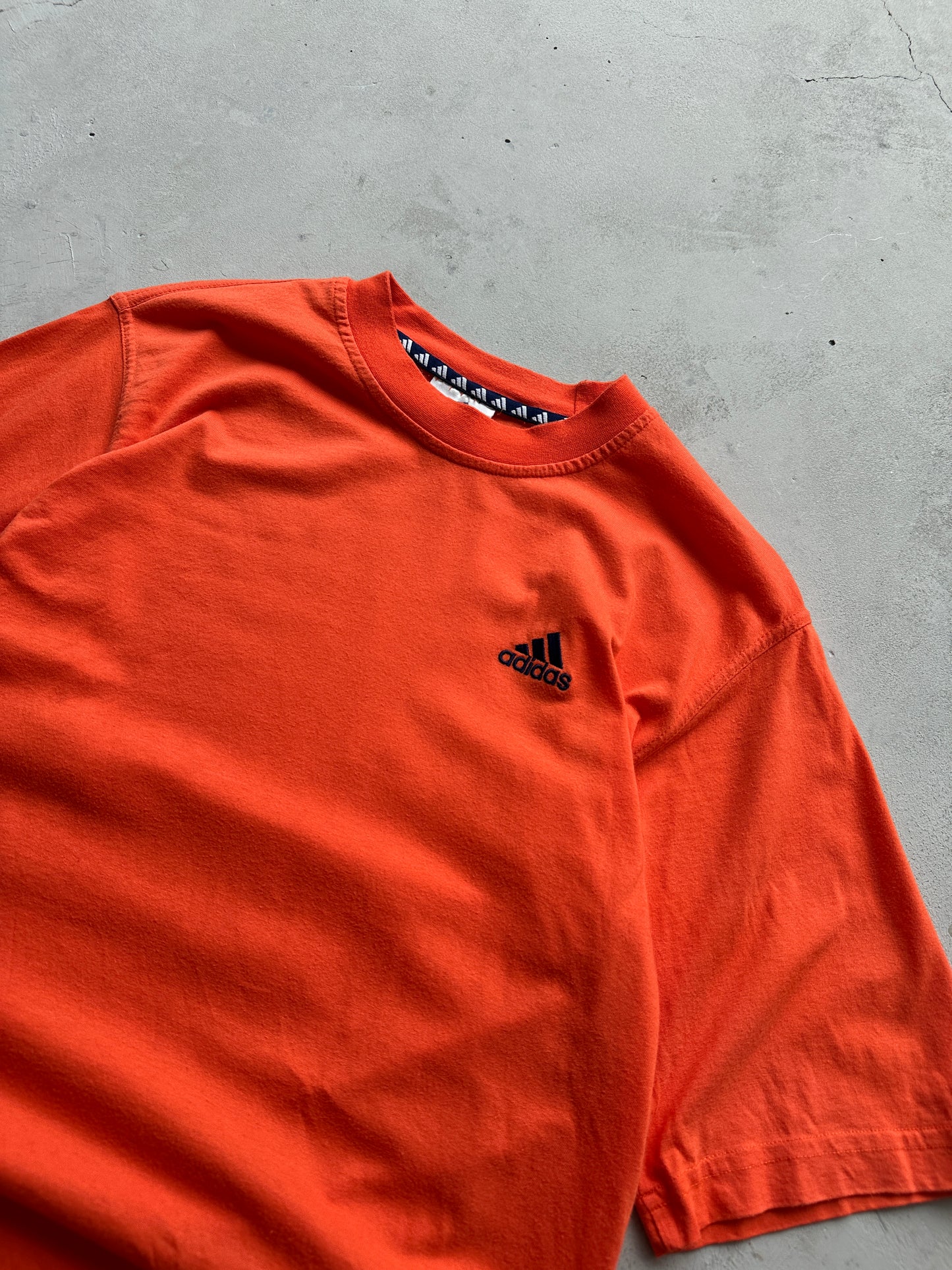 Vintage 90s Adidas T-shirt