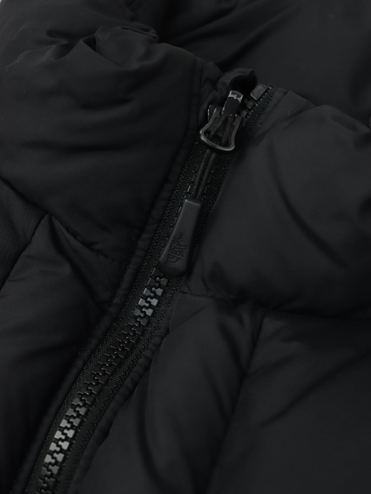 WOMEN'S THE NORTH FACE 700 VINTAGE PUFFER