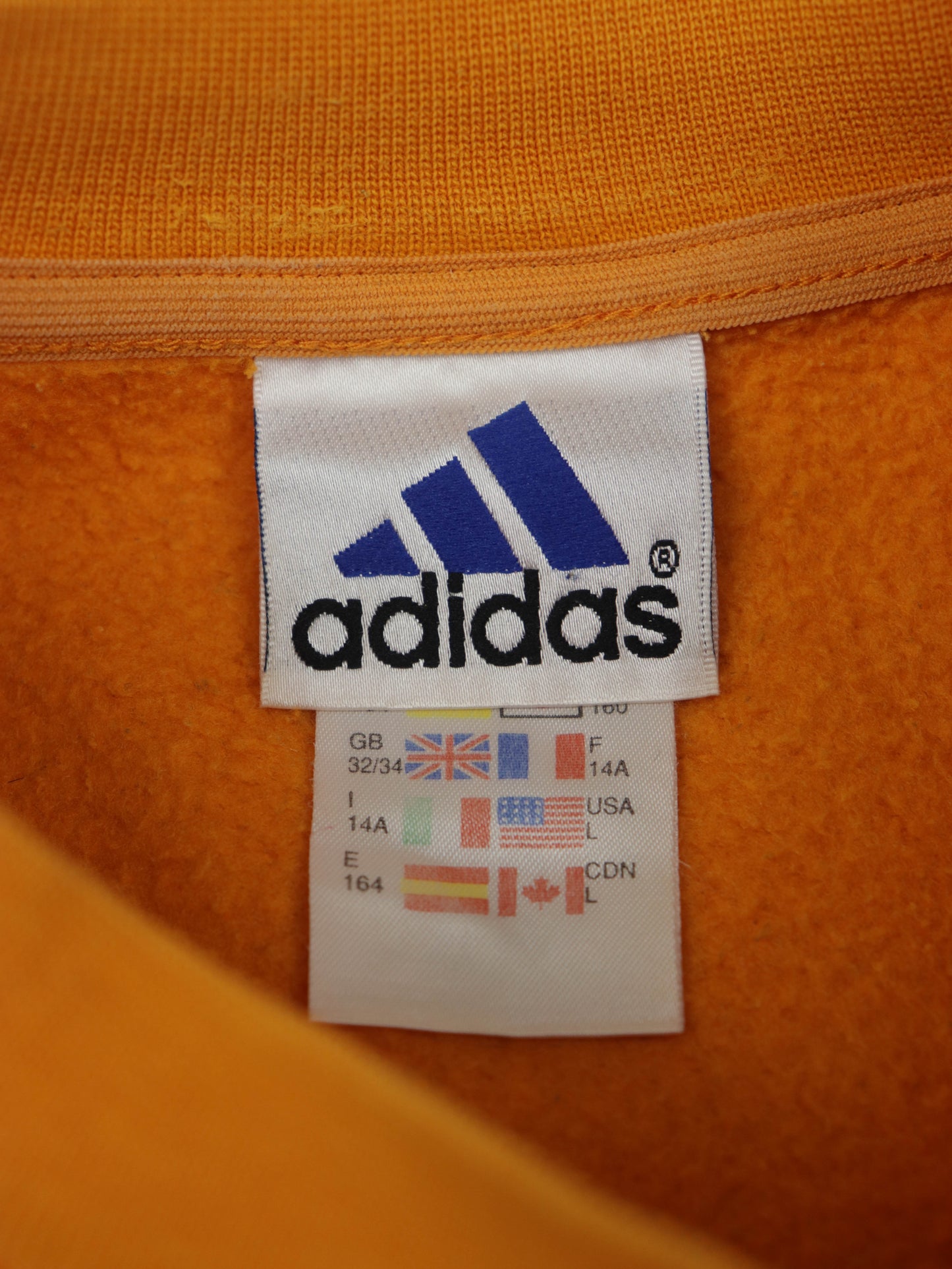 ADIDAS VINTAGE 90S SWEATSHIRT