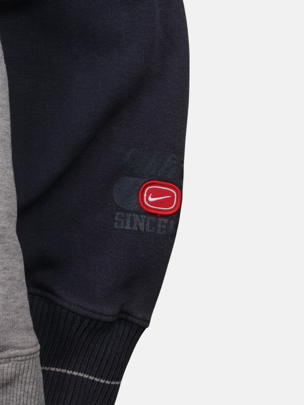 Nike 2000s Sweatshirt