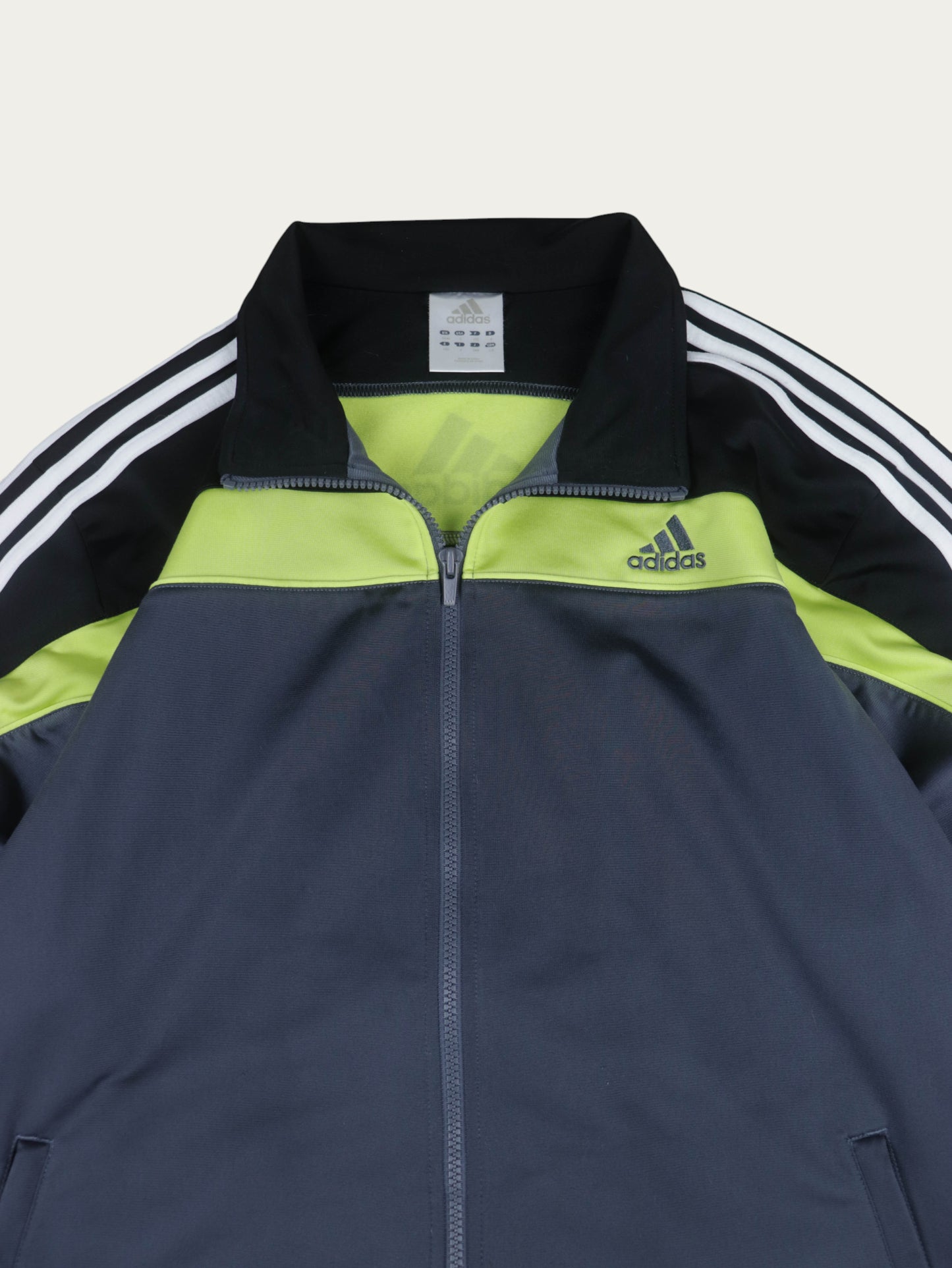 CHAQUETA ADIDAS VINTAGE 00S