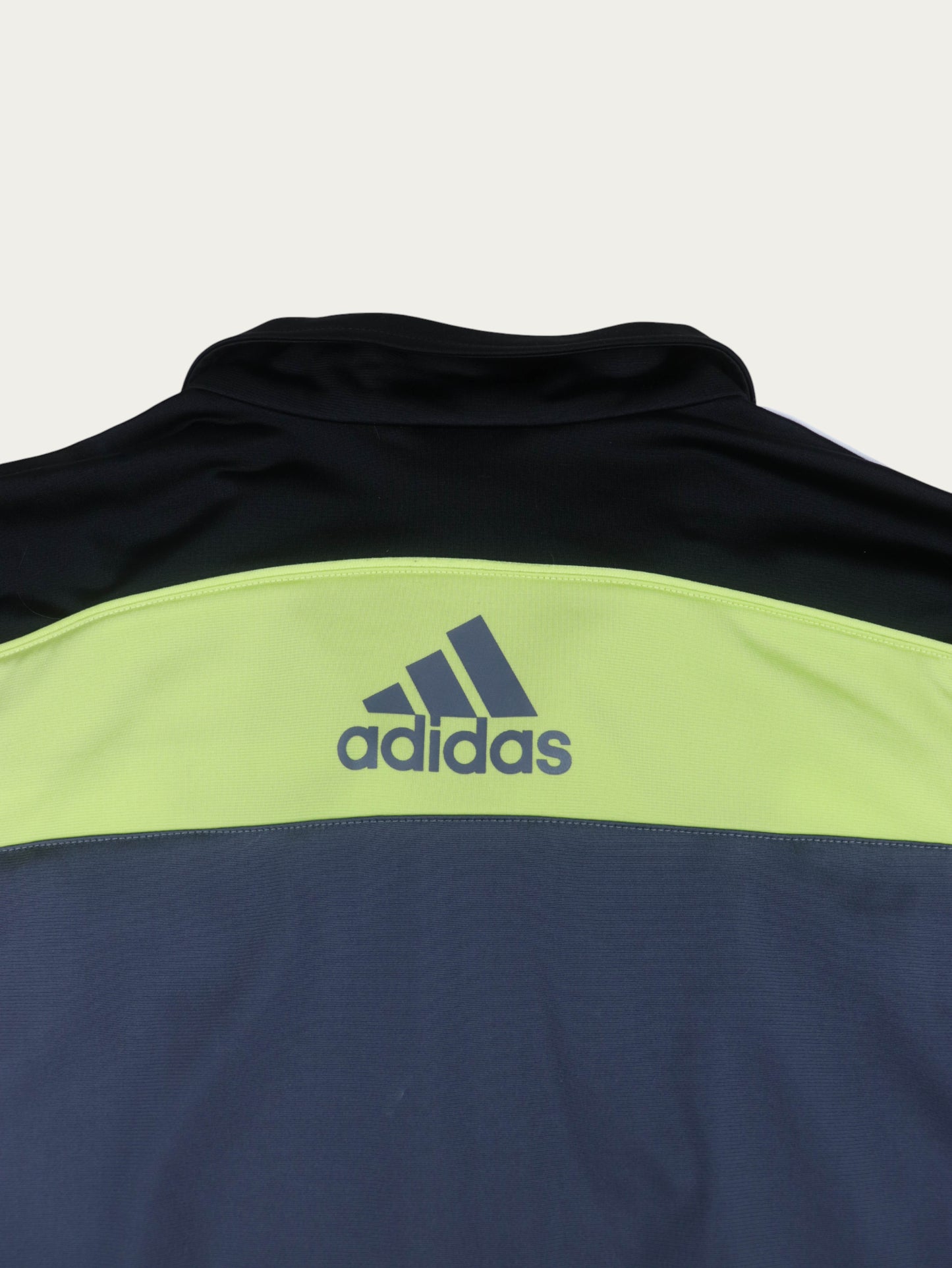 CHAQUETA ADIDAS VINTAGE 00S