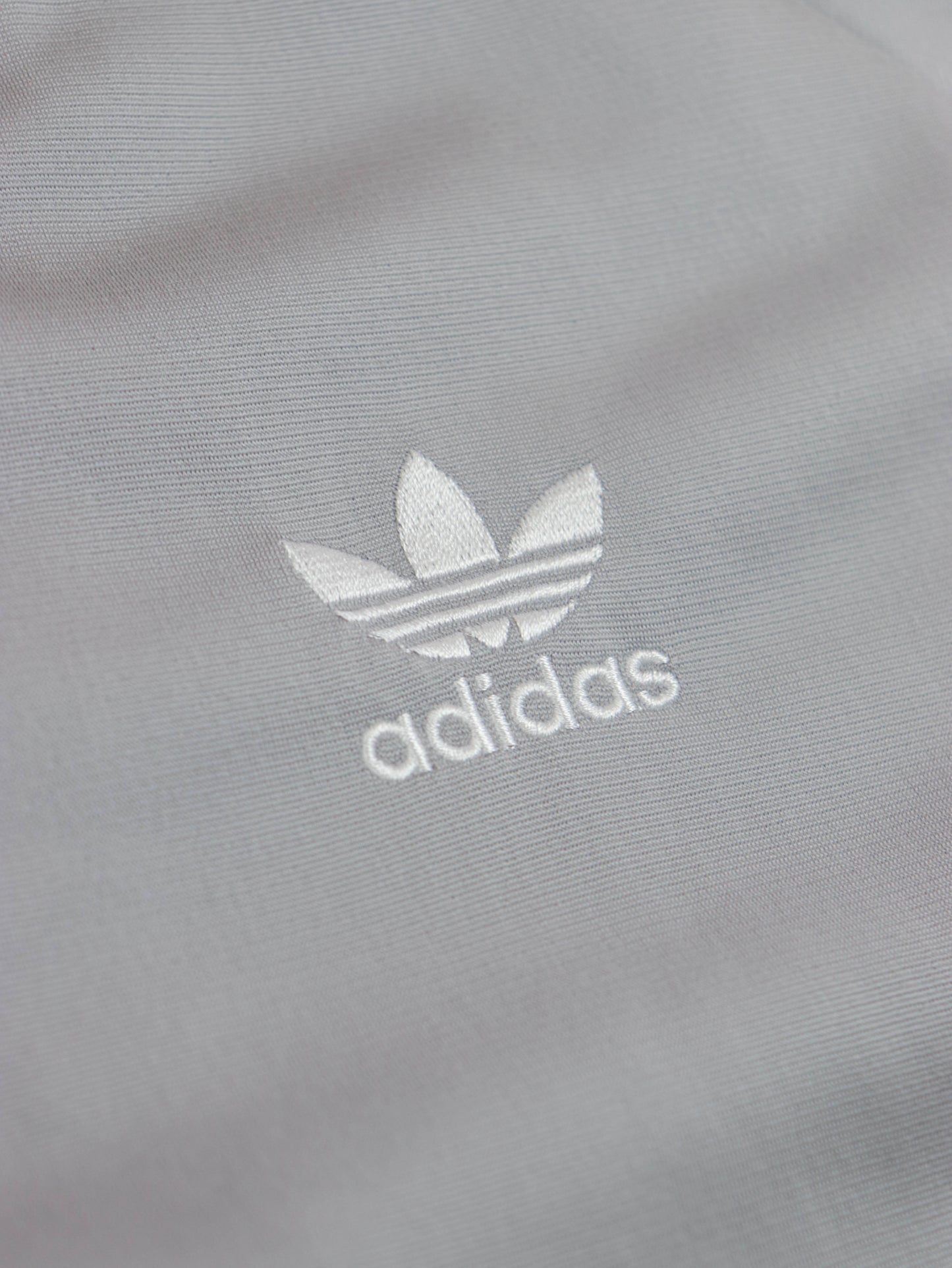 CHAQUETA ADIDAS VINTAGE 00S
