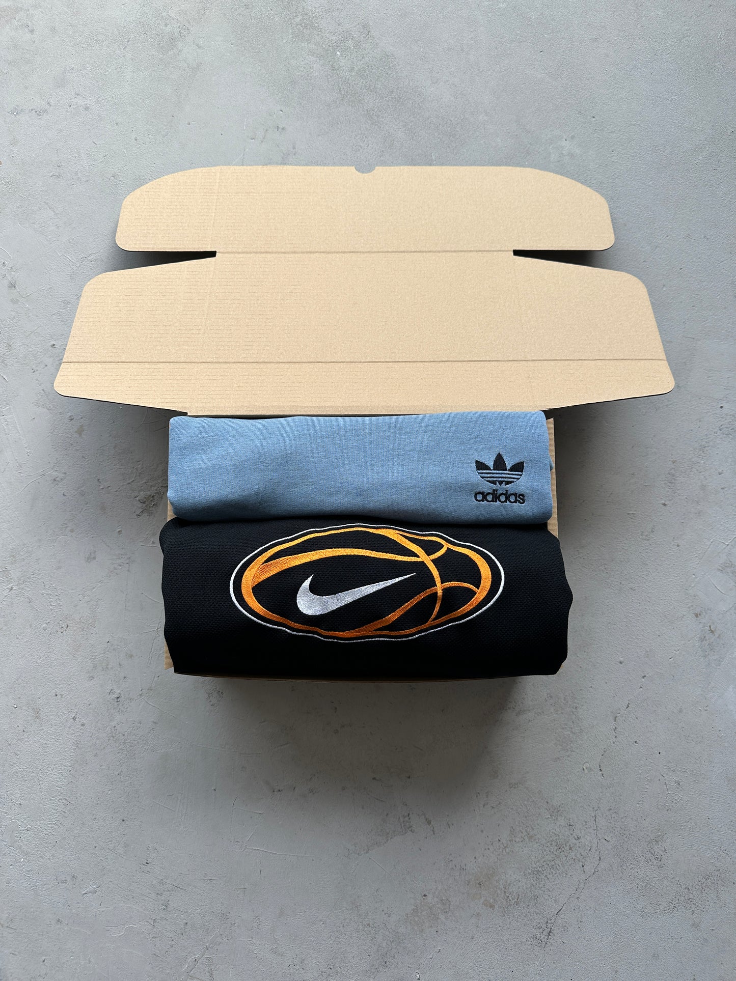 2 Pieces Mystery Box - Premium Vintage