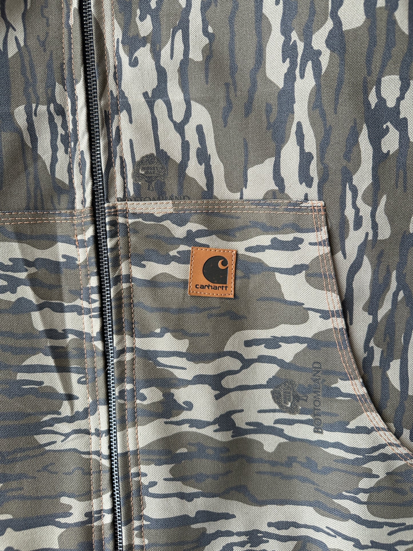 Chaqueta Carhartt camo rework