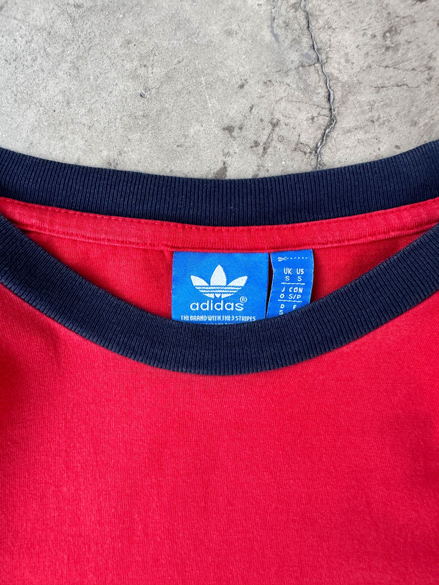 Camiseta Adidas vintage 00s