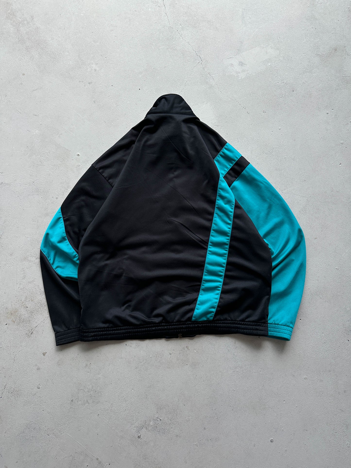 Chaqueta Puma vintage 90s