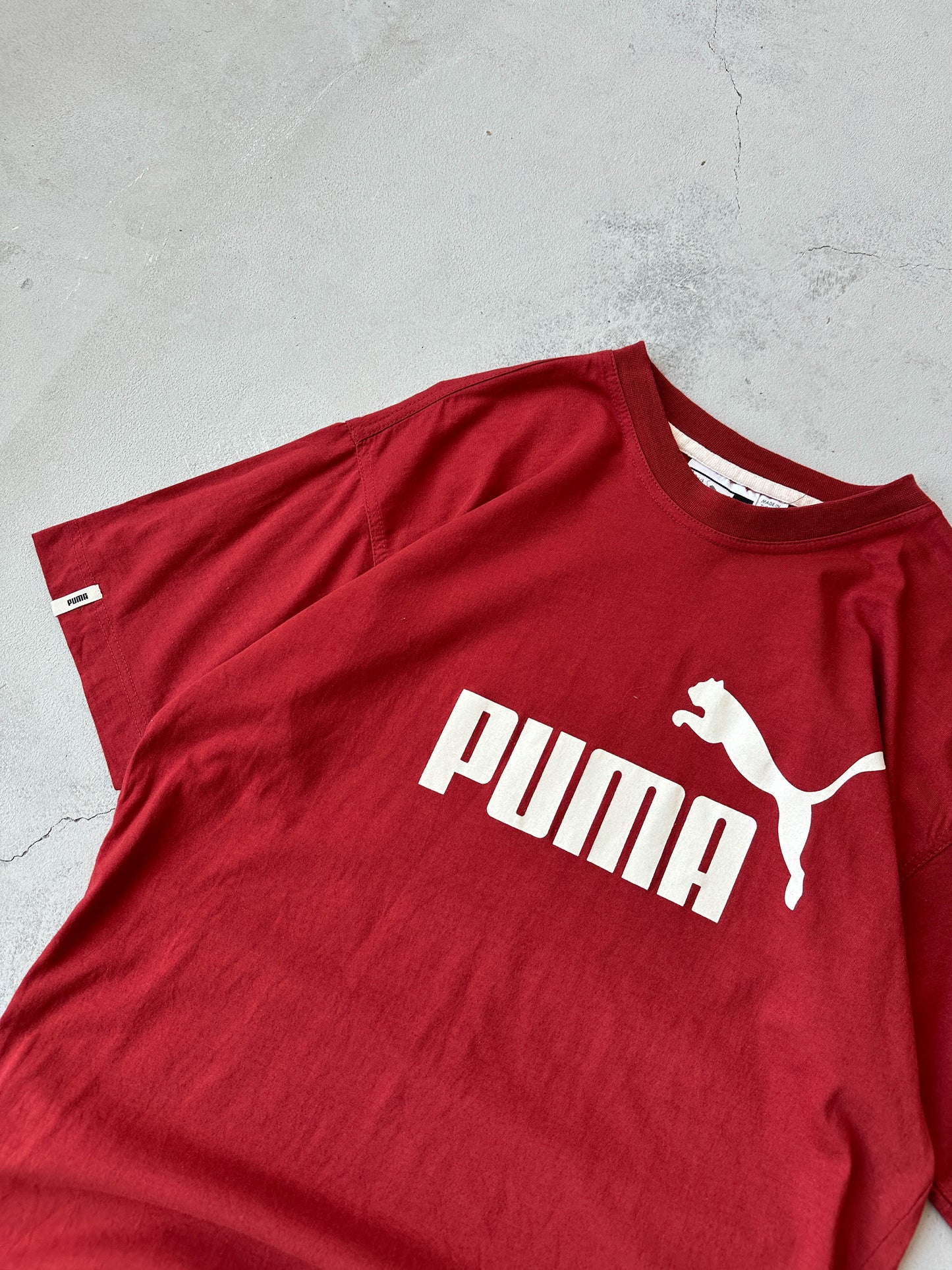 Puma vintage 00s t-shirt