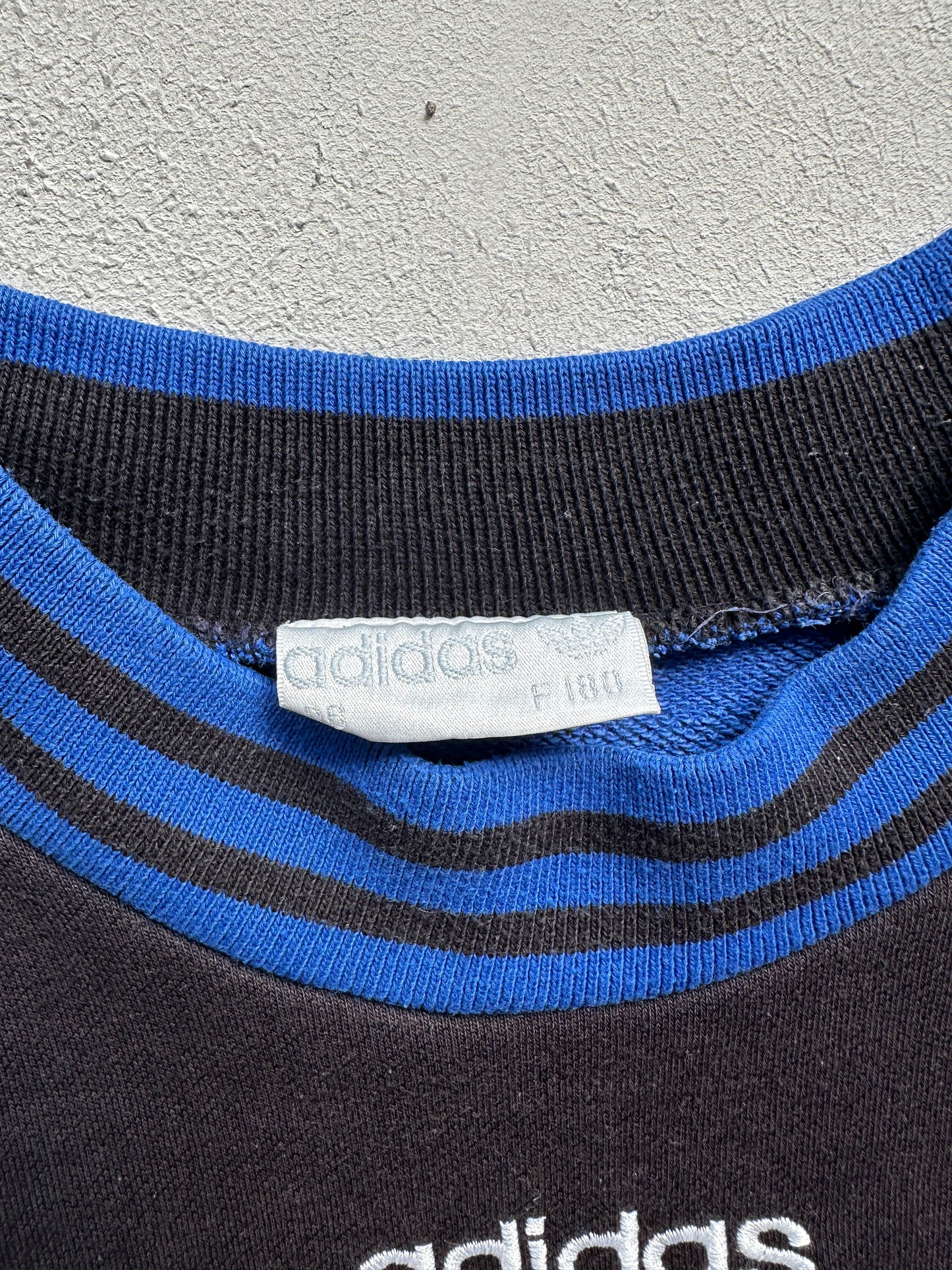 Sudadera Adidas vintage 90s