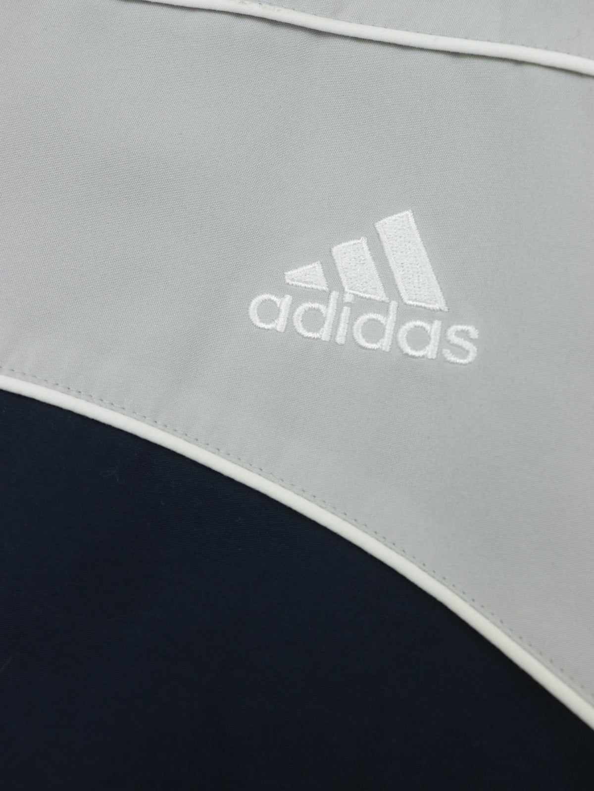 CHAQUETA ADIDAS VINTAGE 00S