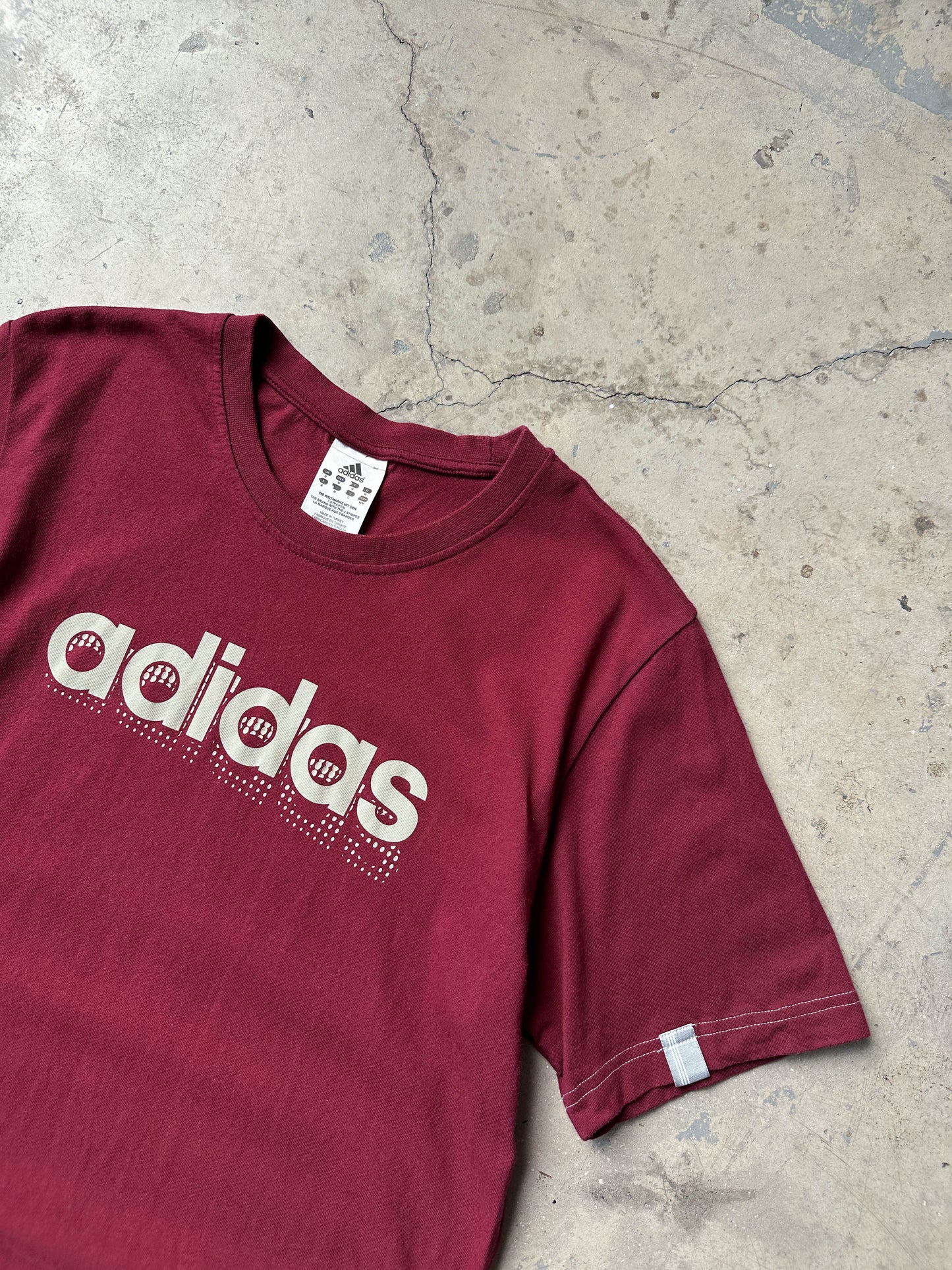 Vintage 00s Adidas T-shirt