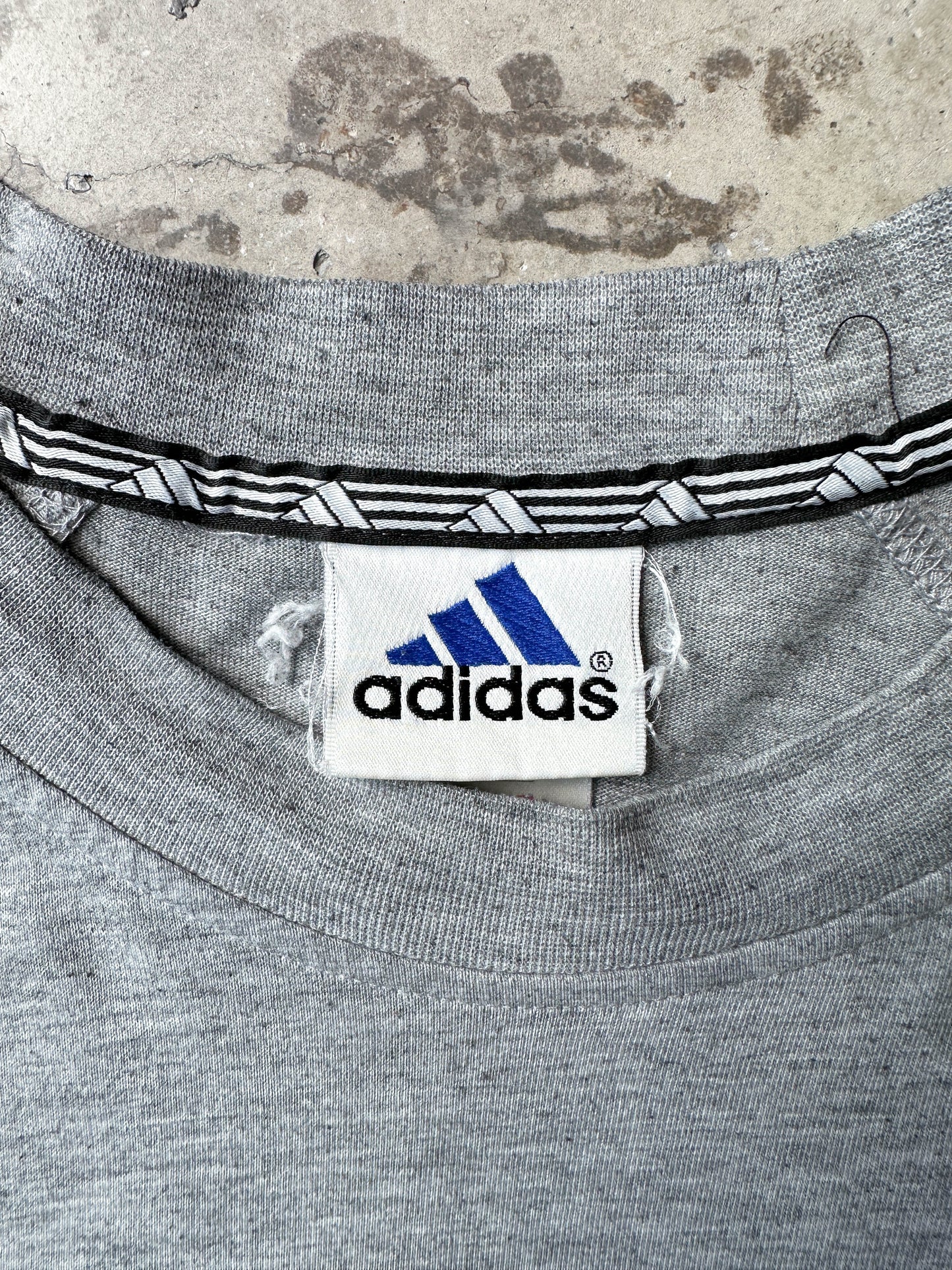 Camiseta Adidas vintage 90s