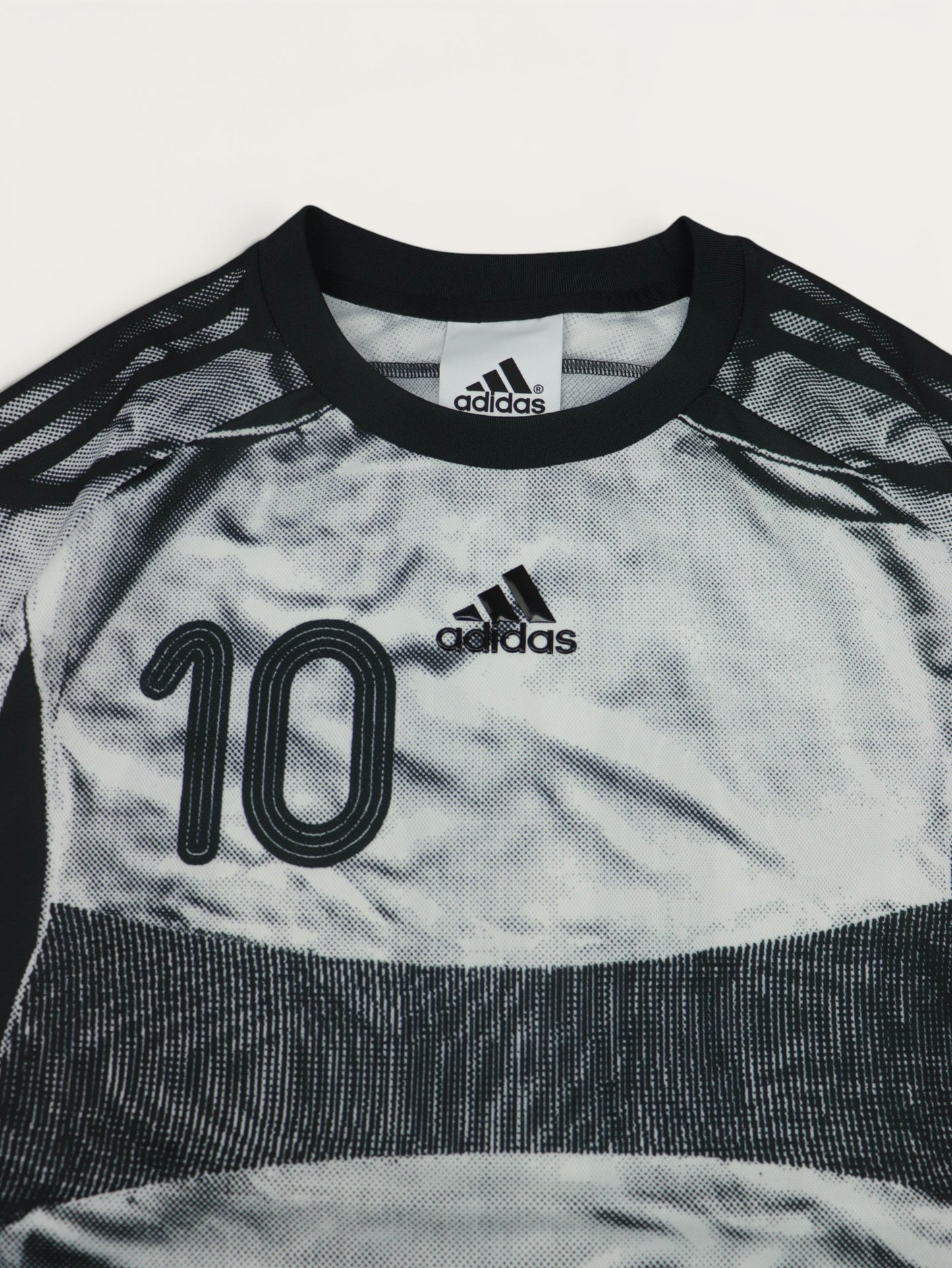 CAMISETA ADIDAS ADILENIUM OVERSIZE