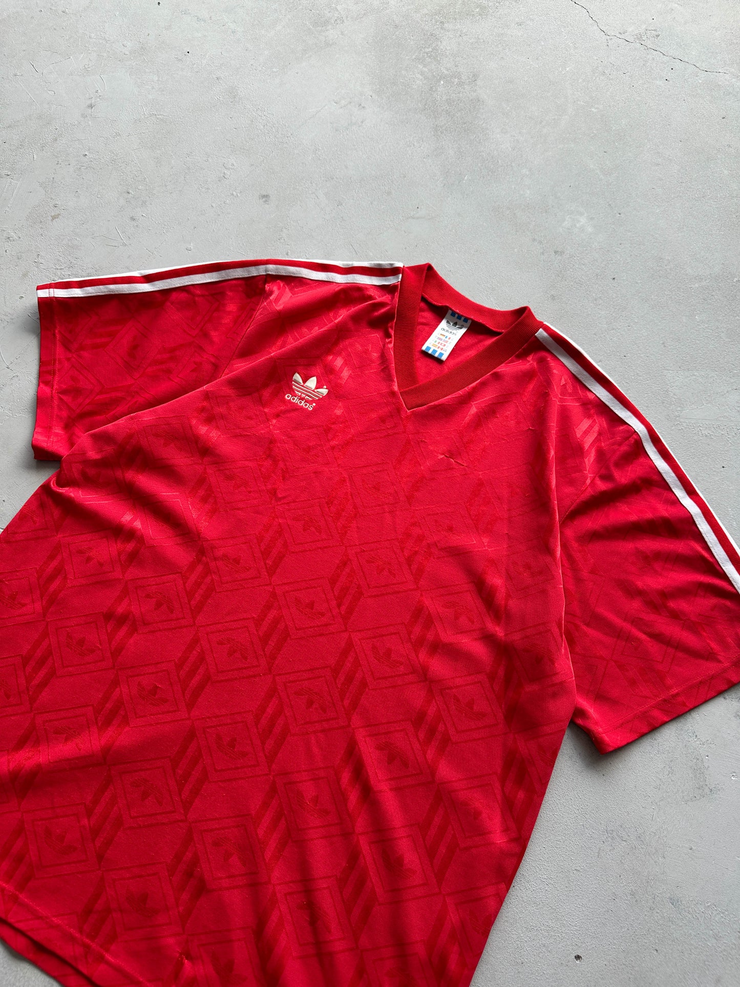 Camiseta Adidas vintage 90s