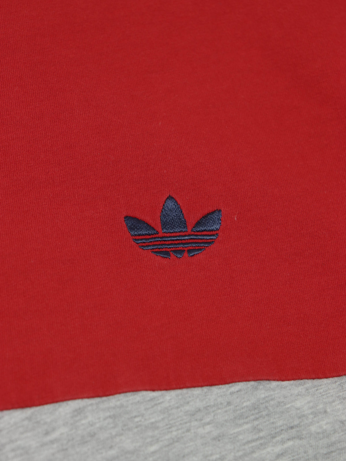 CAMISETA ADIDAS VINTAGE 00S