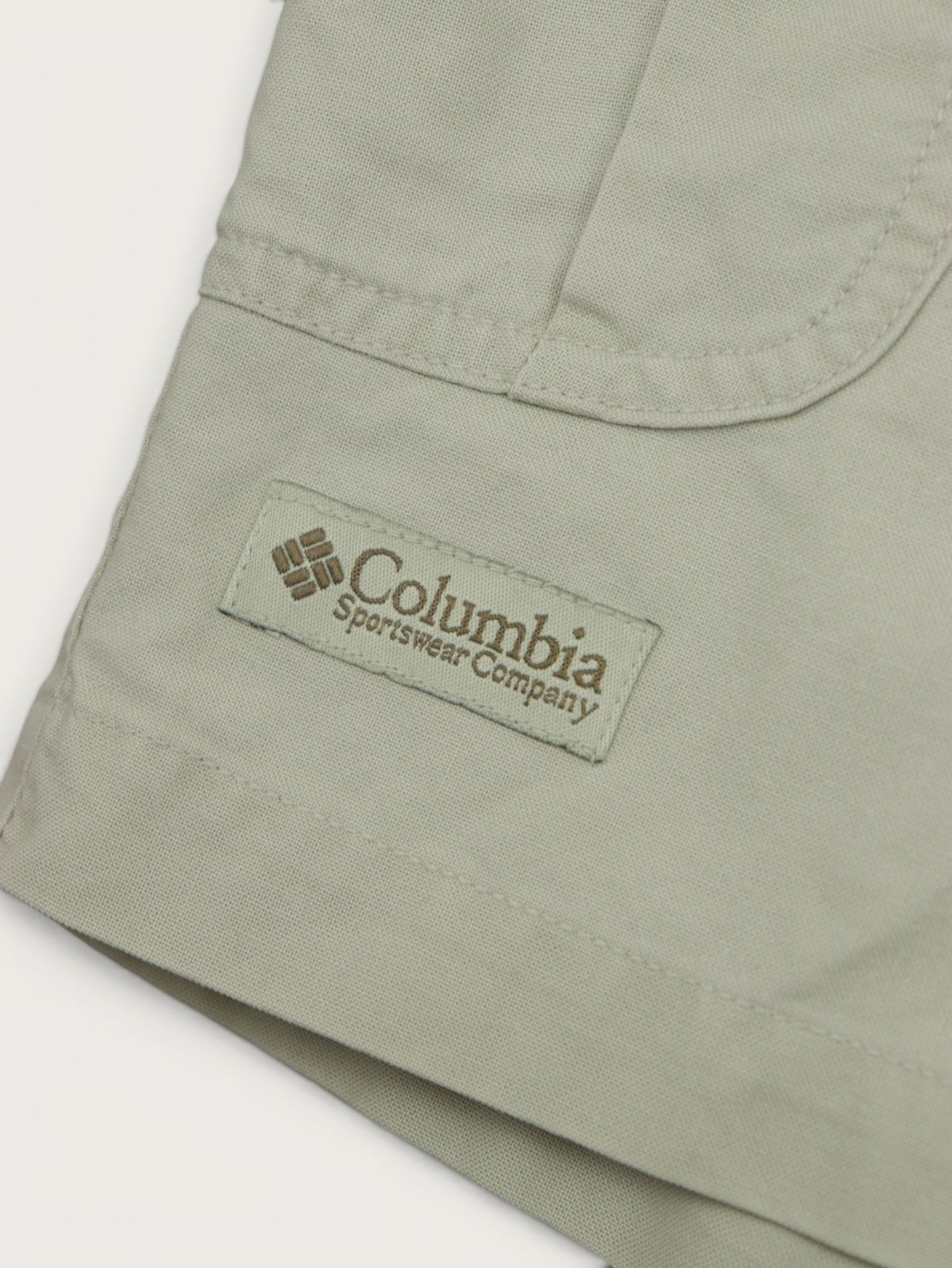 SHORT COLUMBIA VINTAGE 00S