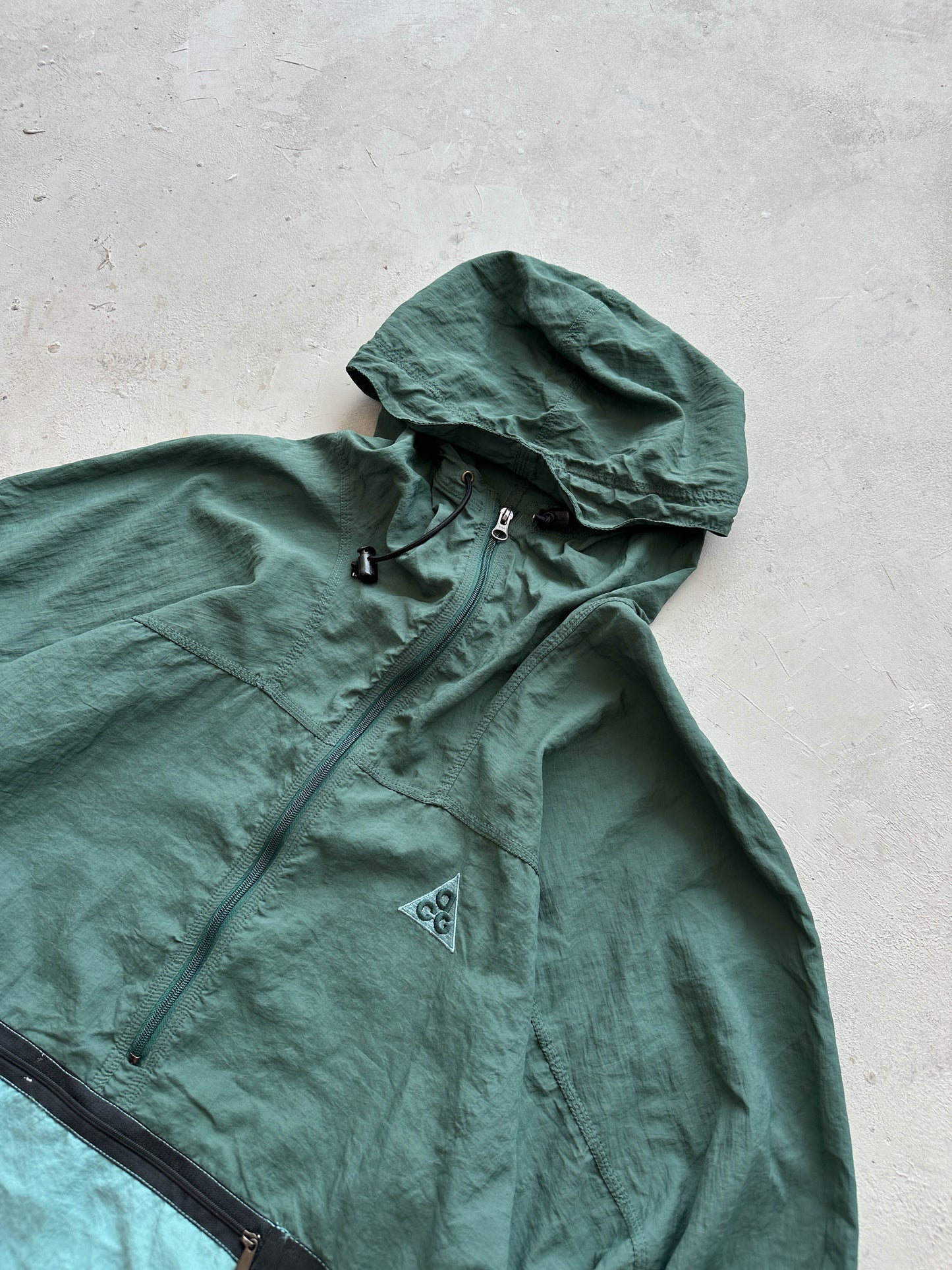 Chaqueta Nike ACG vintage 90s