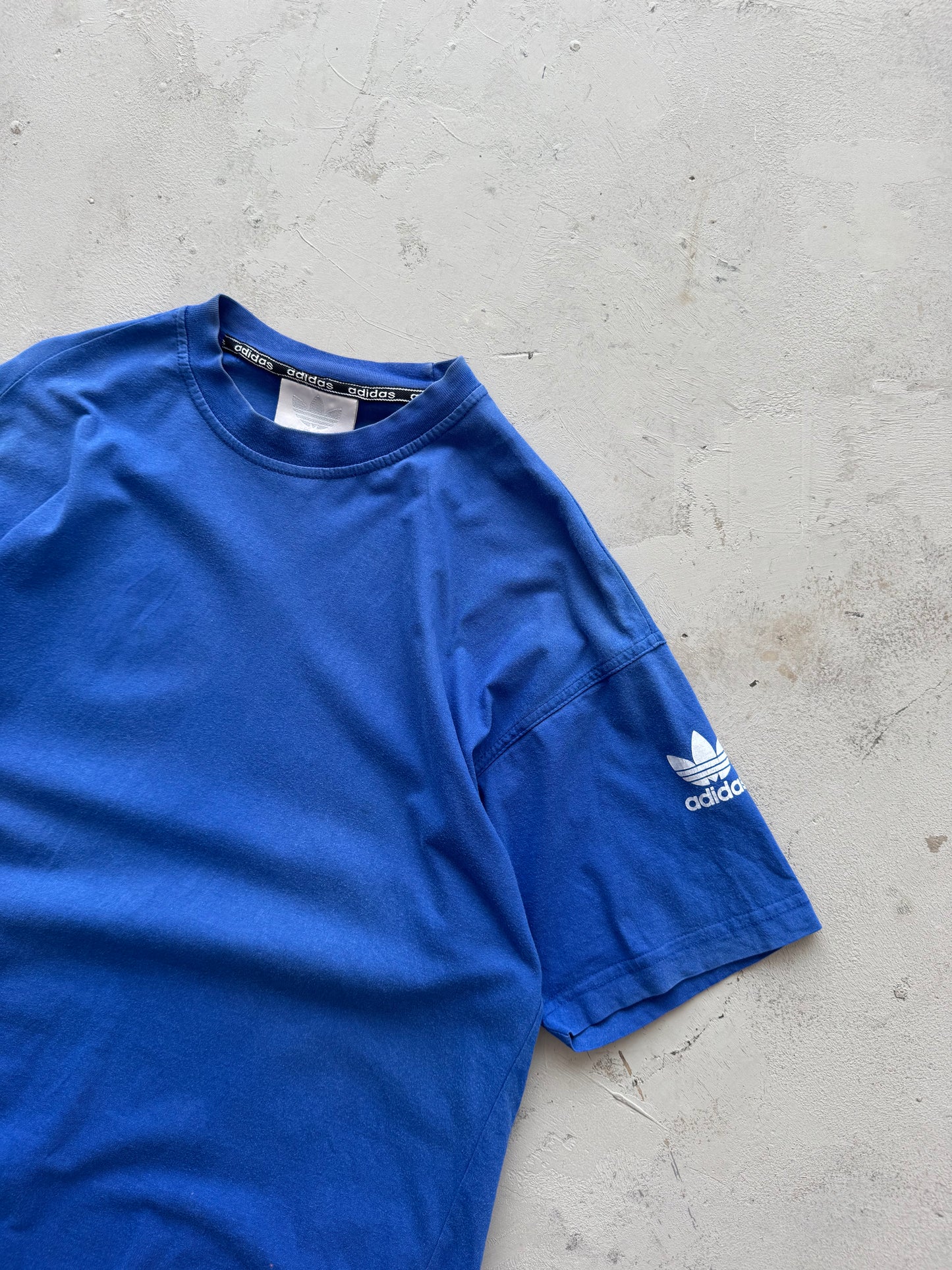 Camiseta Adidas vintage 90s