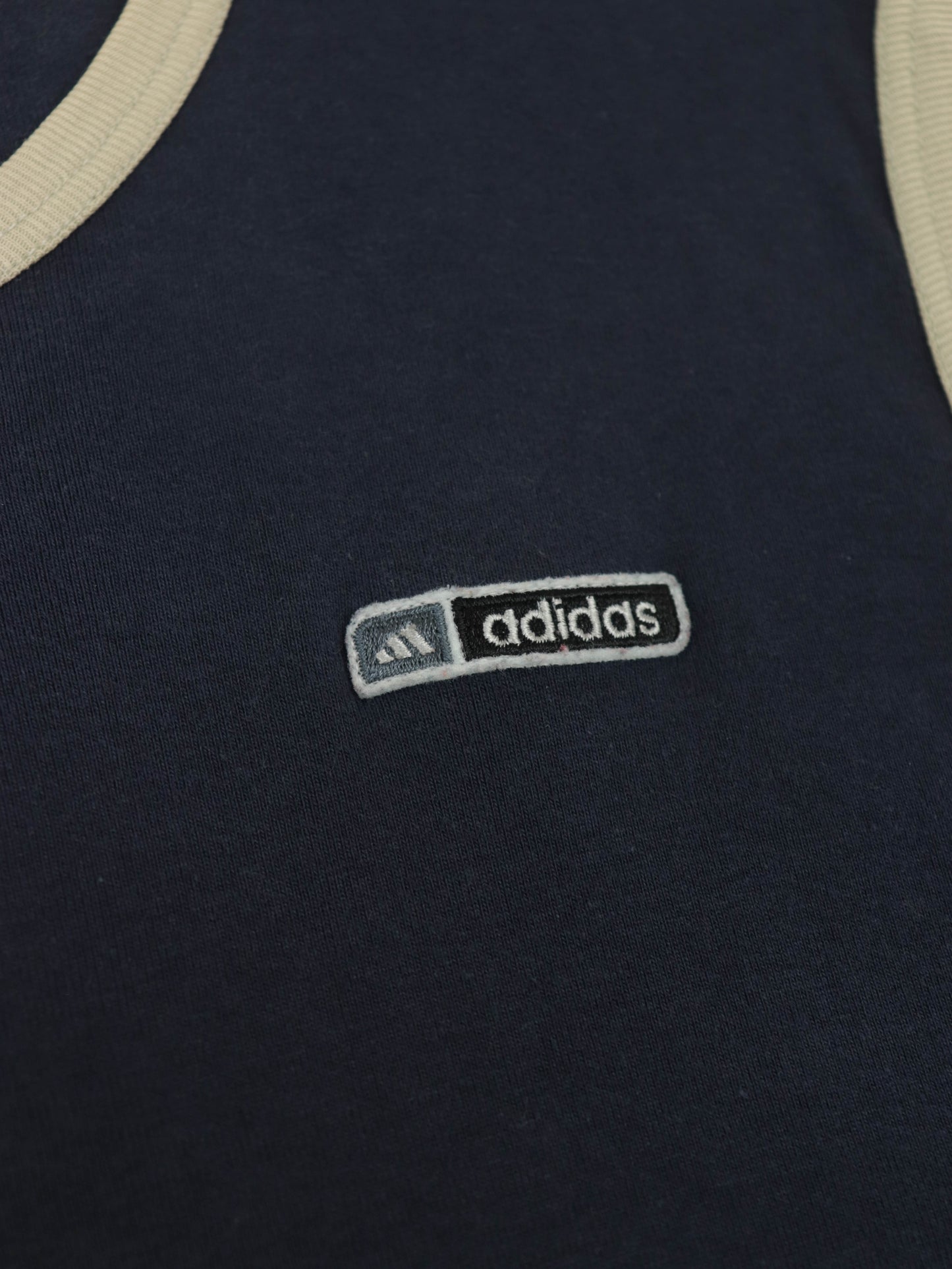 CAMISETA ADIDAS VINTAGE 00S