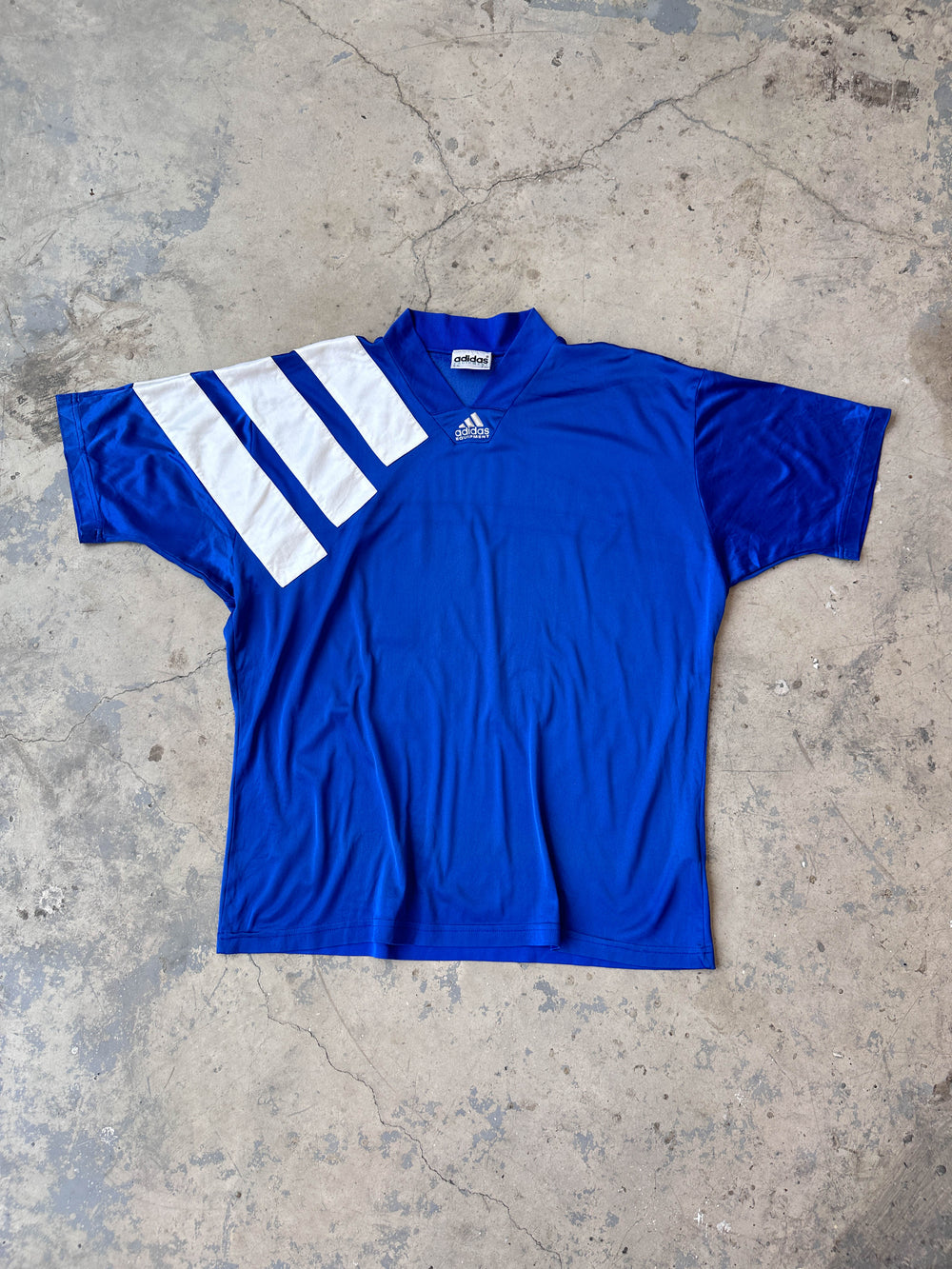 Camiseta Adidas Equipment vintage 90s