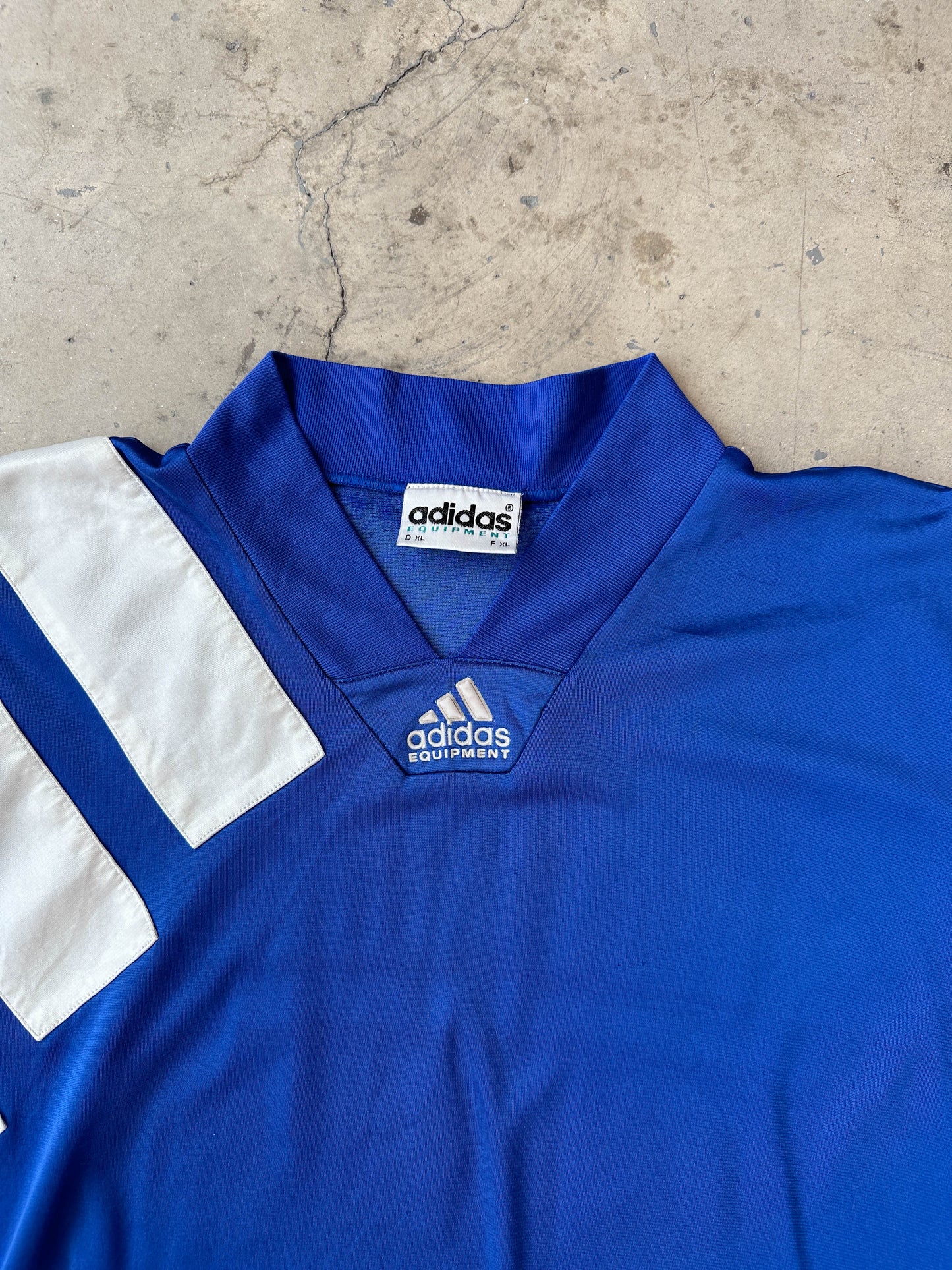 Camiseta Adidas Equipment vintage 90s