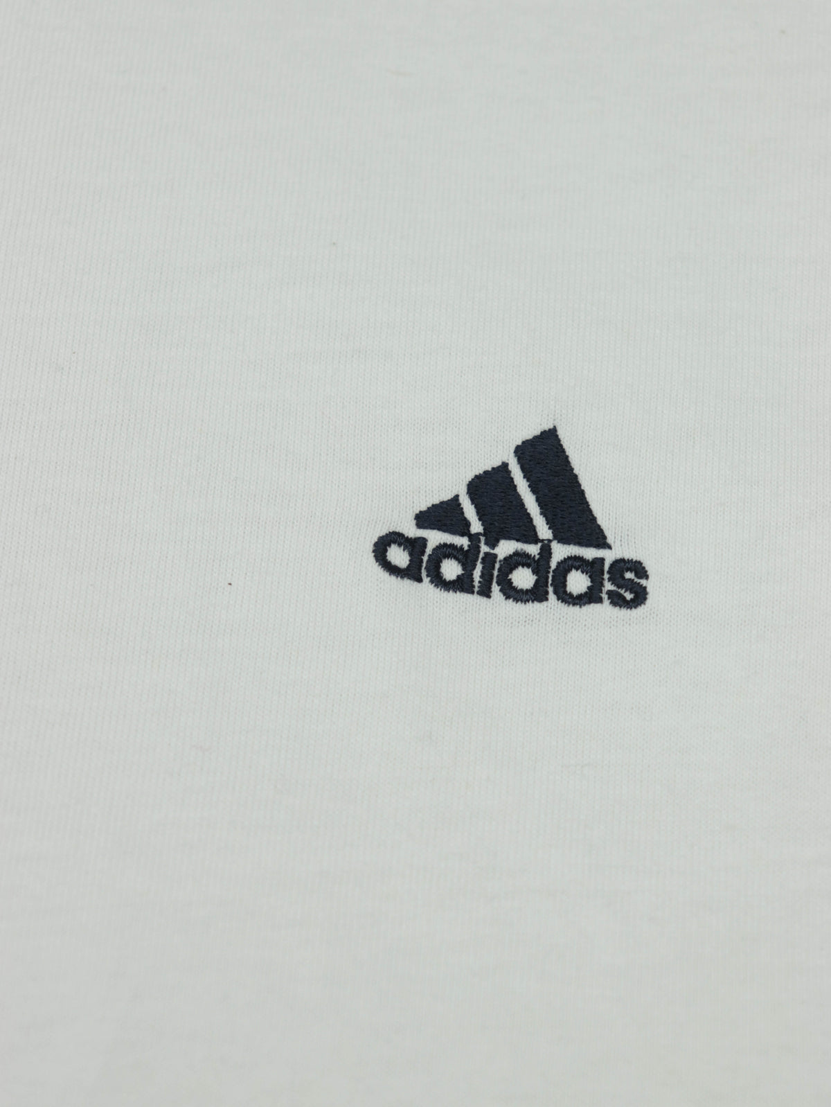 ADIDAS VINTAGE 00S T-SHIRT