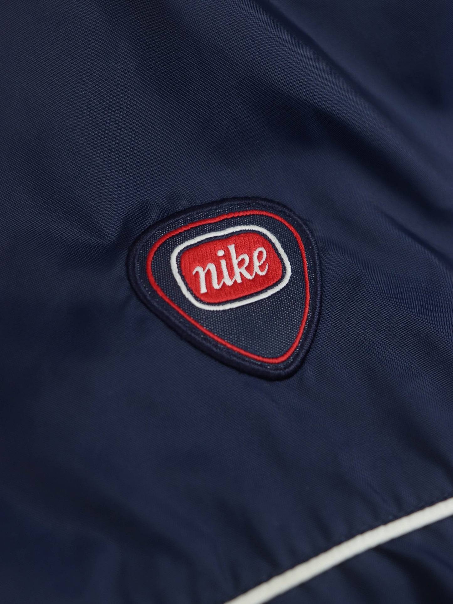 CHAQUETA NIKE VINTAGE 00S