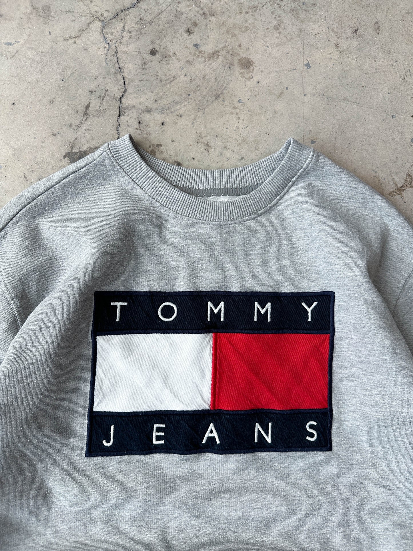 Sudadera Tommy Hilfiger vintage 00s