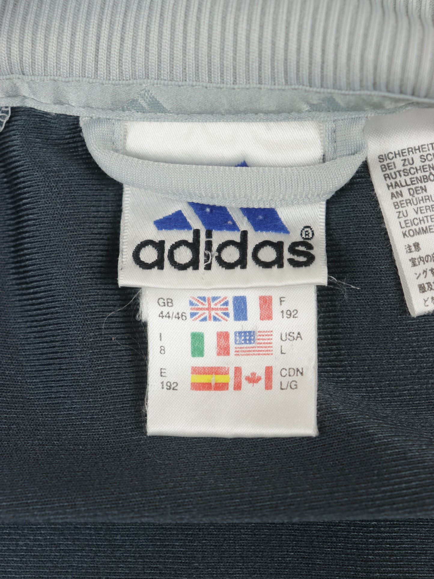 CHAQUETA ADIDAS VINTAGE 00S