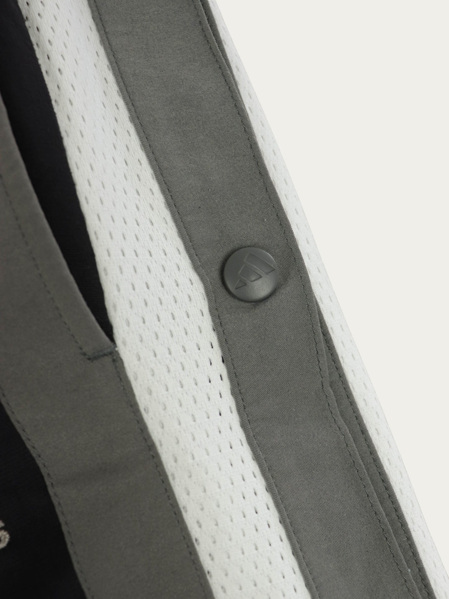 PANTALON ADIDAS BASKETBALL VINTAGE 00S