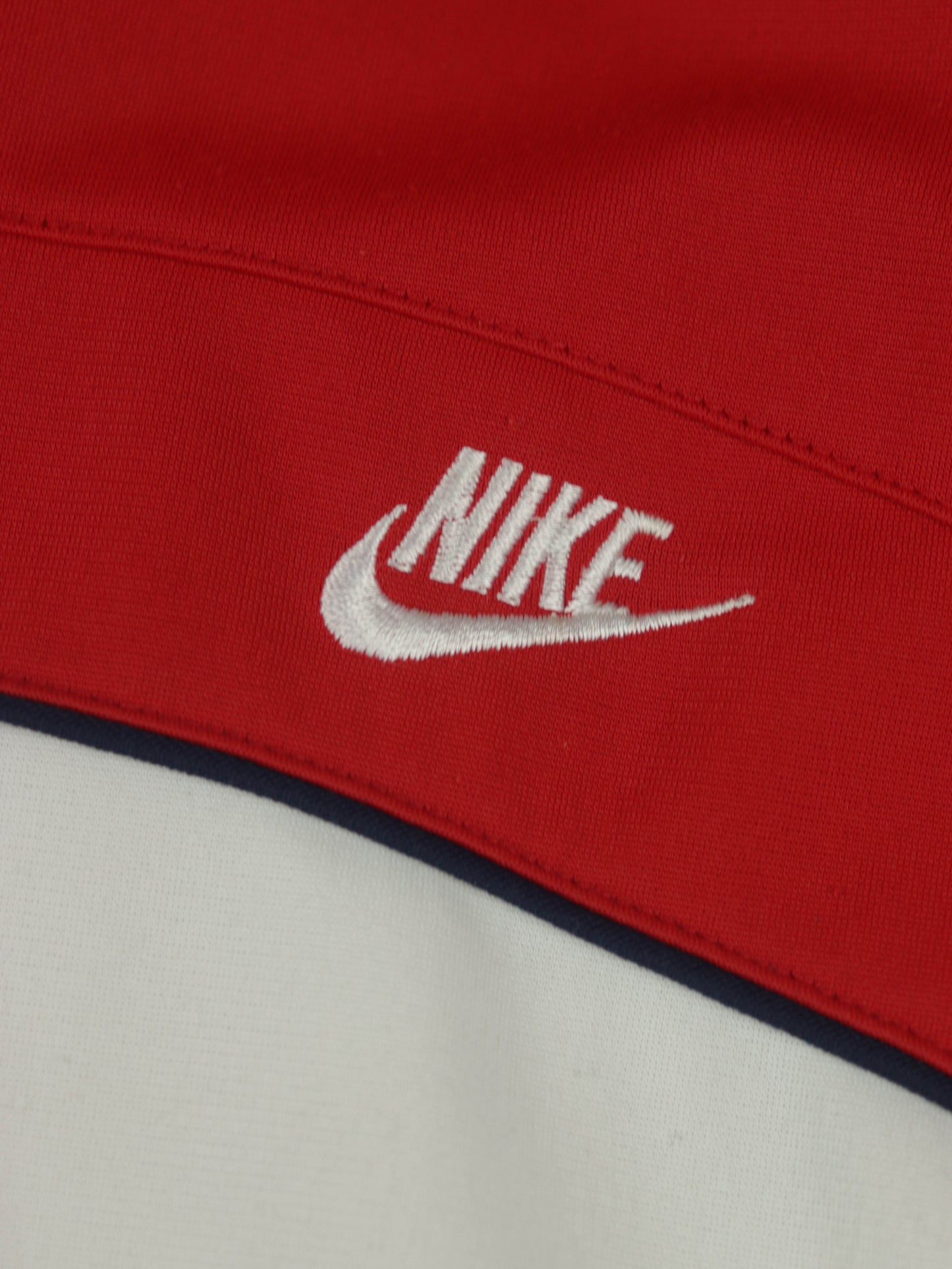 CHAQUETA NIKE VINTAGE 00S